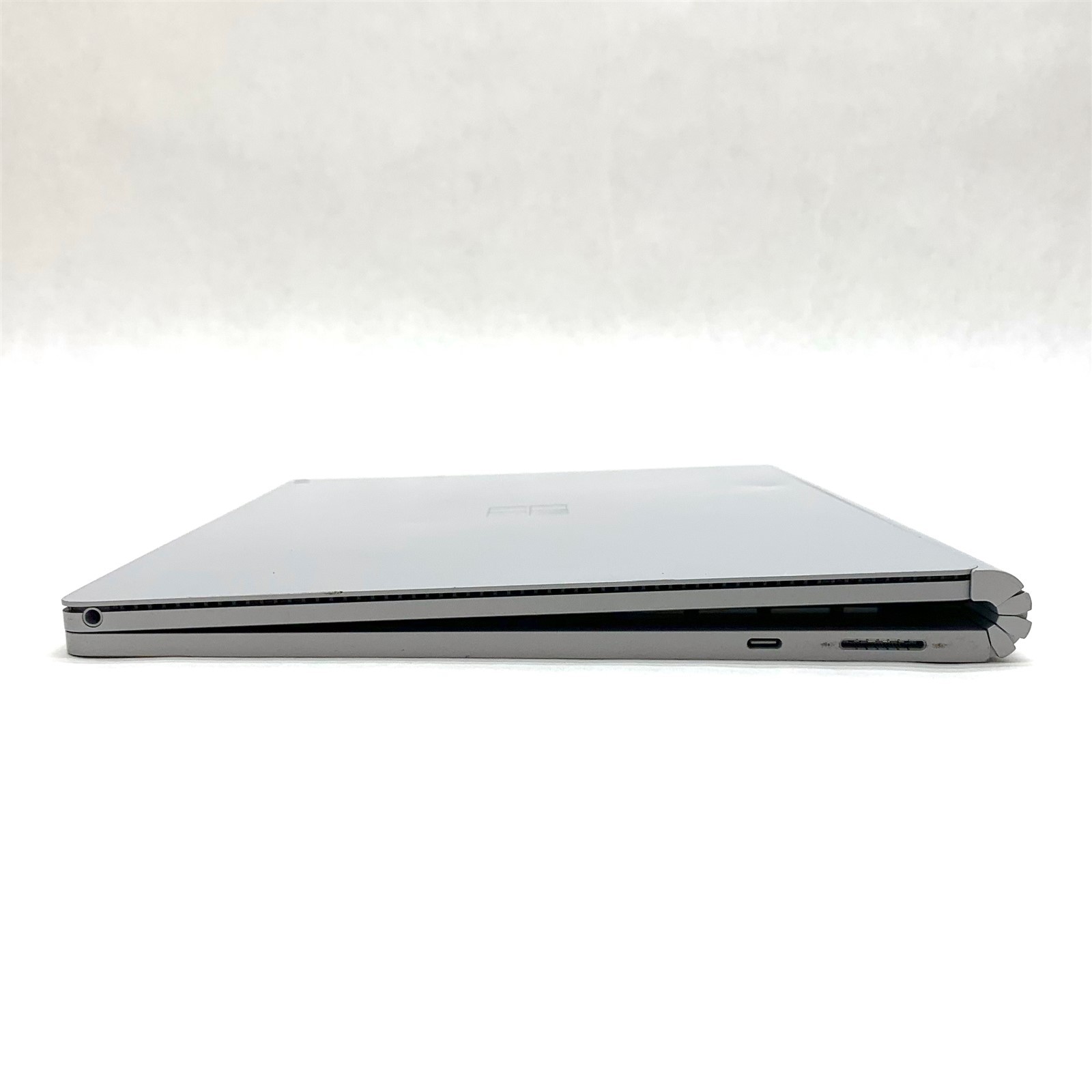 Microsoft Surface Book 2 13.5″ Touch UHD Intel i5-7300U 2.60GHz 8GB 256GB Win 11