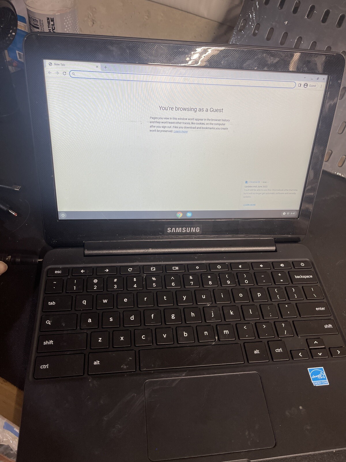 Samsung XE500C13-K04US Chromebook 3 11.6″ HD N3060 2GB RAM 16GB – READ DESC!