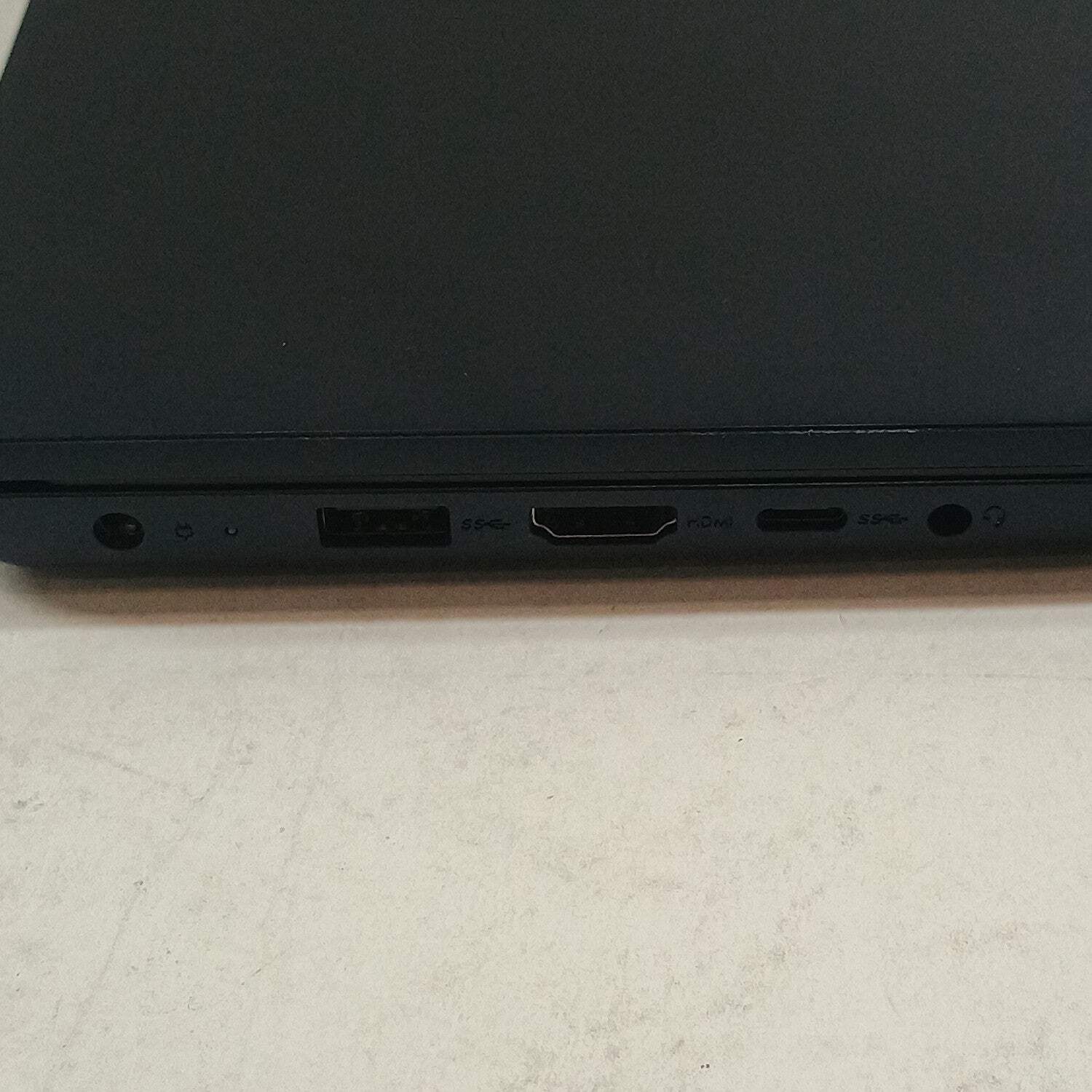 Lenovo IdeaPad 1 15AMN7 15.6″ Ryzen 5 7520U 2.8GHz 8GB RAM 256GB SSD