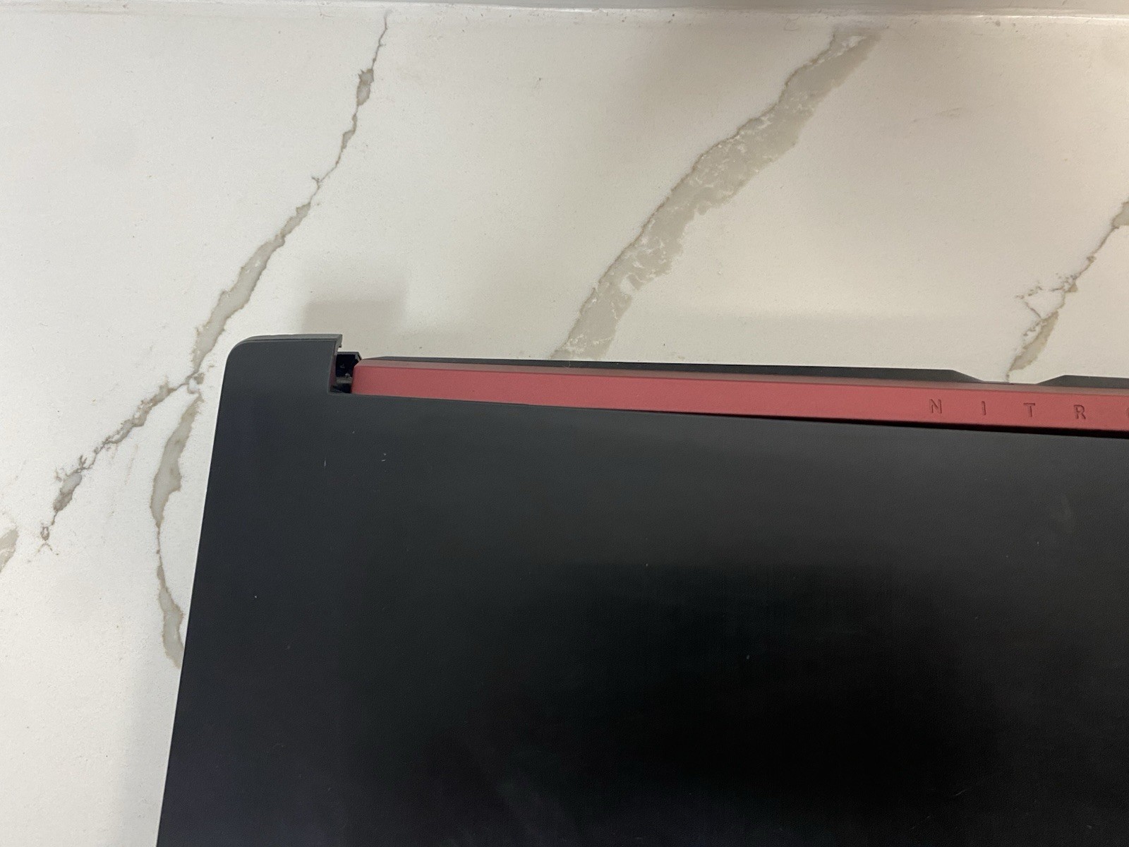 Acer NITRO 5 AN515-42 15.6 inch (AMD Ryzen 5 2500U, 2.0GHz, 8GB RAM) Read Desc