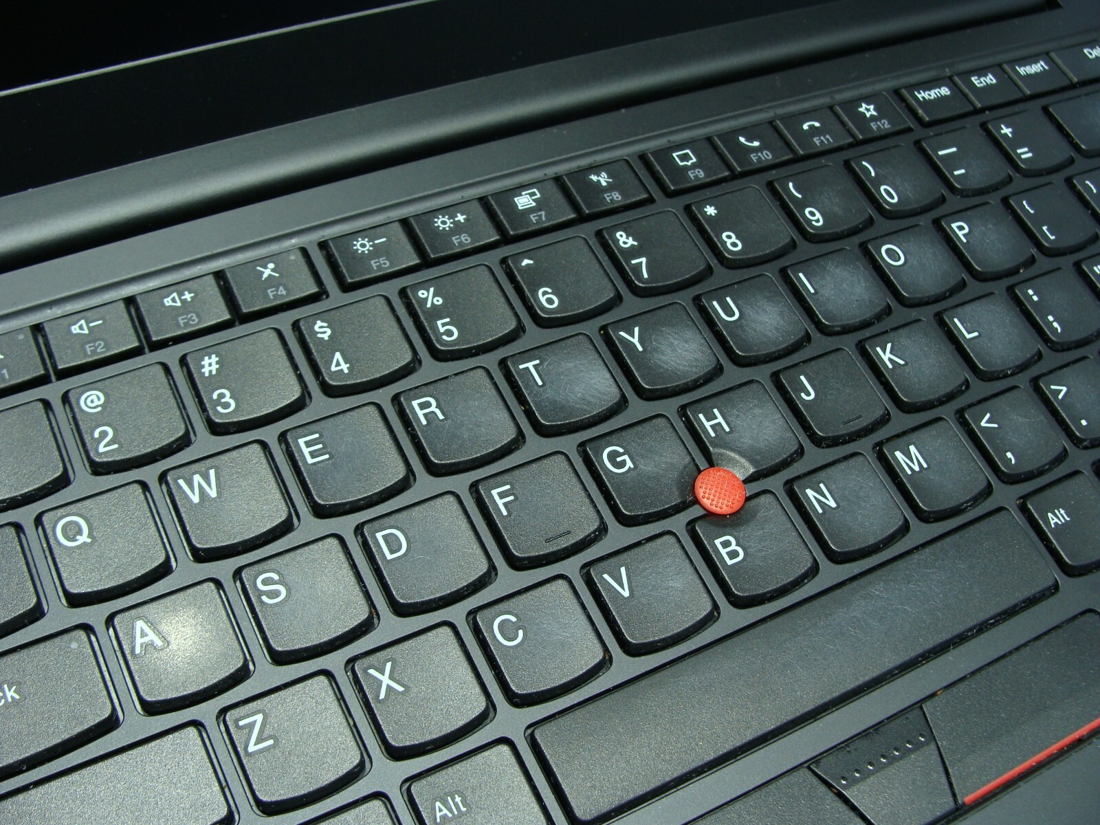 Lenovo ThinkPad E14 Gen 2 14″FHD i5-1135G7 2.4GHz 8GB 256GB SSD Warranty10/2024