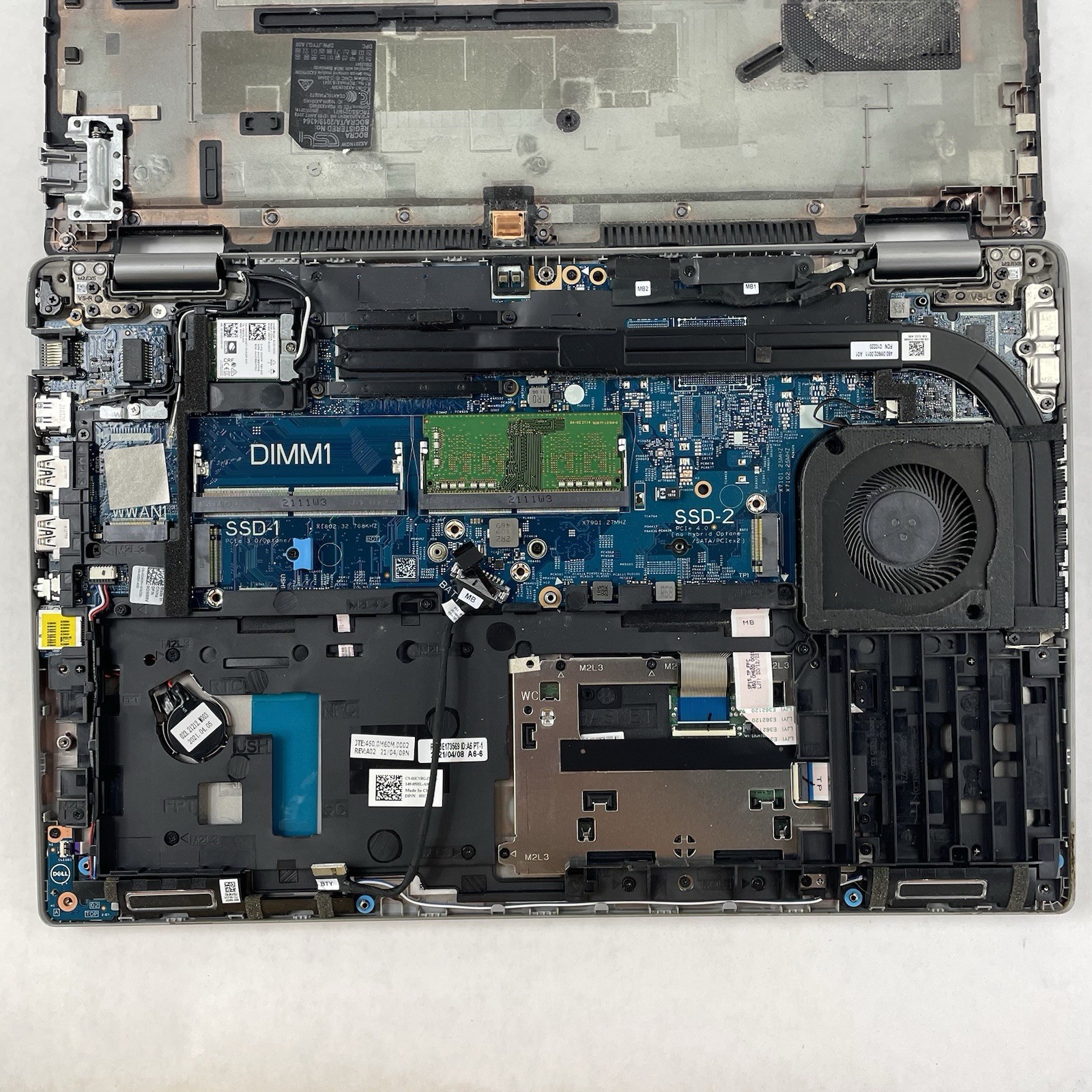 Dell Latitude 5520 15.6″ i5-1135G7 2.40 GHz 8 GB RAM No SSD/OS/AC/Battery – READ