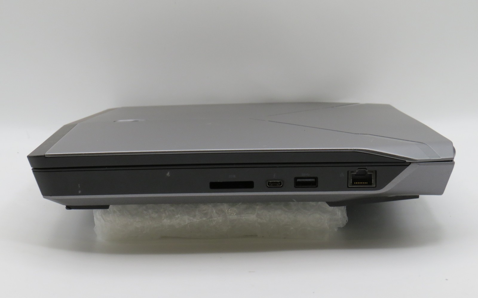 Alienware 15 R2 | i7-6700HQ @ 2.6GHz | GeForce GTX 965M | No RAM/HDD/OS/AC PARTS