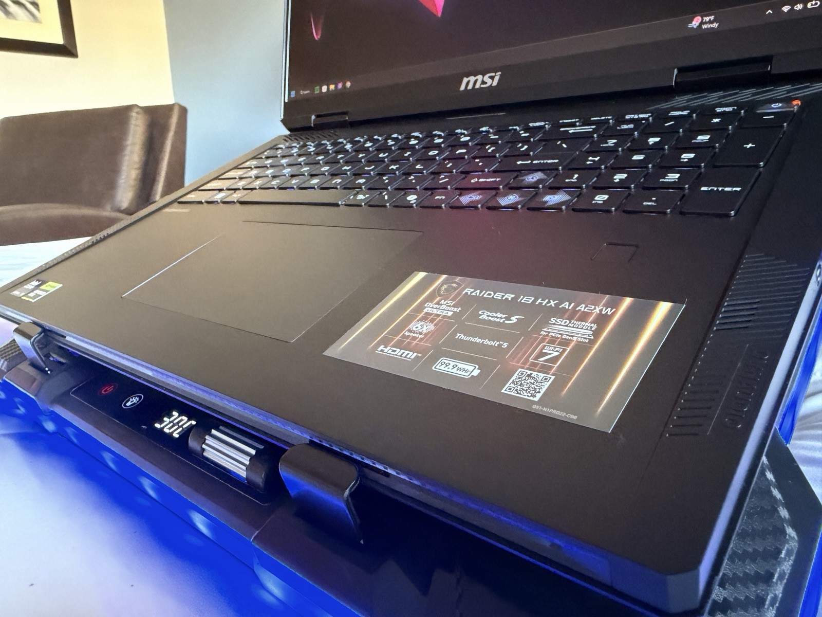 MSI Raider 18 HX AI A2XWIG Intel Core Ultra 9 RTX 5080 64GB 2TB SSD 18″