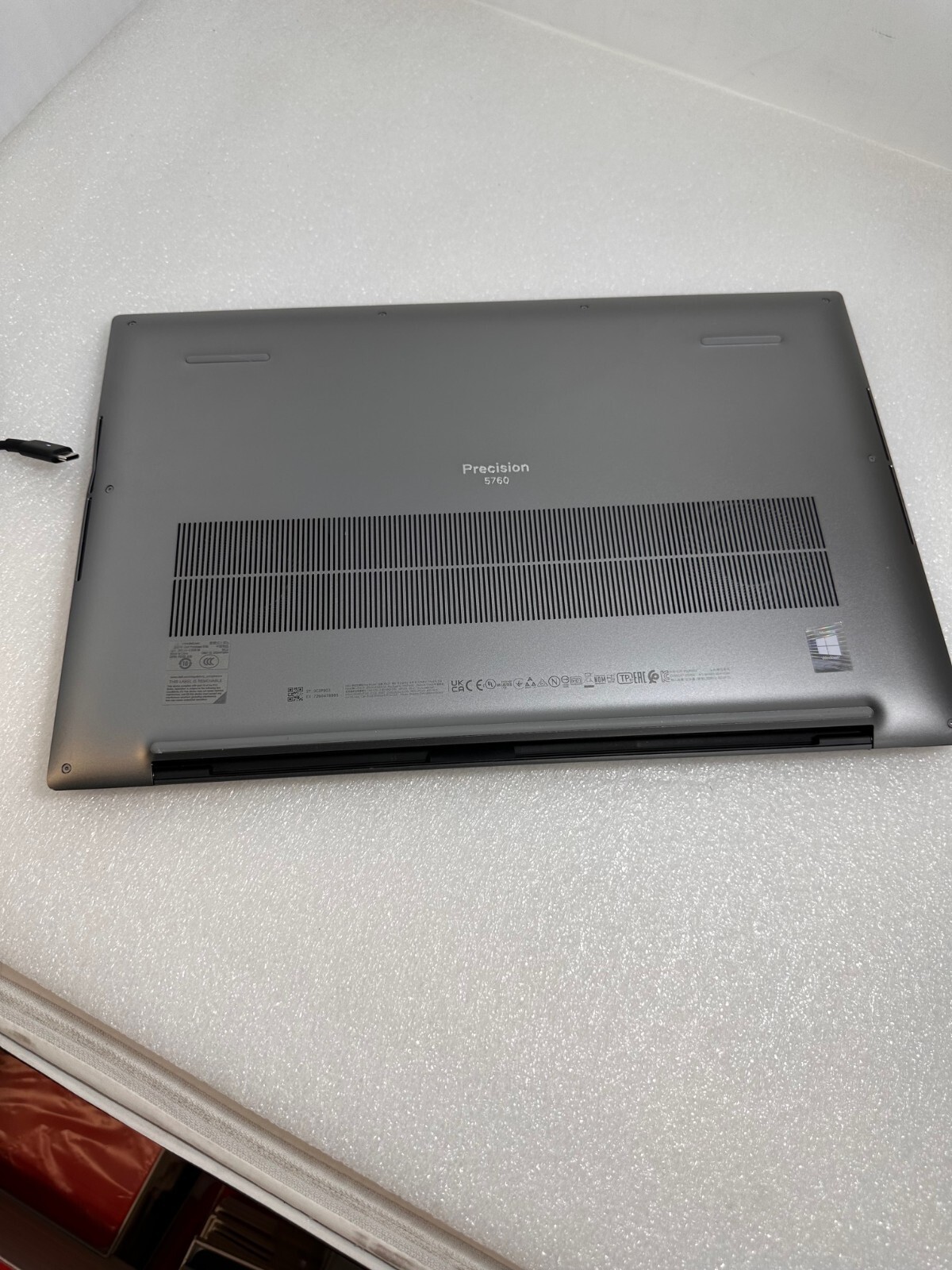 Dell Precision 5760 17″ i7-11850H 32GB 512GB PCIe Nvidia RTX A3000