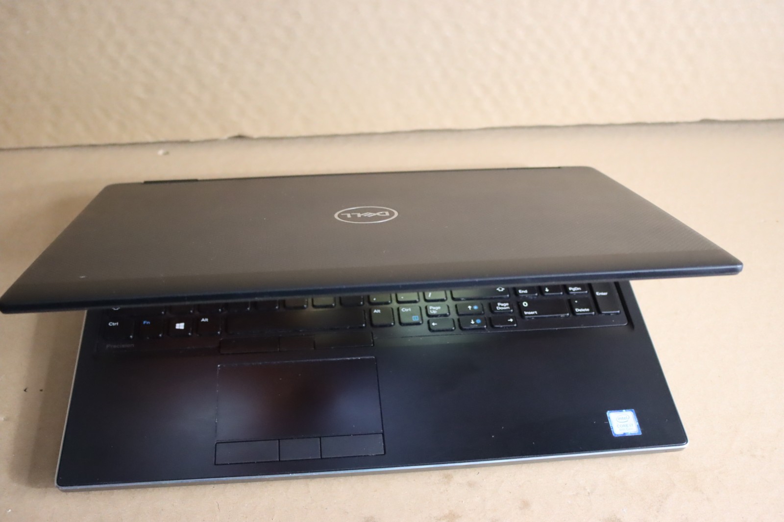 Dell Precision 7530 15.6” 256GB, Intel Core i7 8th Gen., 2.60GHz, 16GB Radeon
