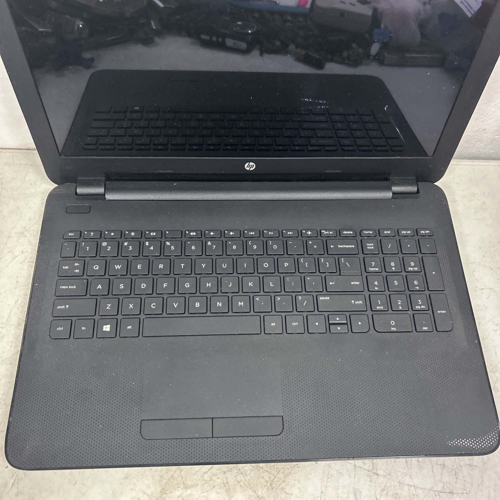 HP 15-BA079DX | AMD A10-9600P | 128GB | 6GB |
