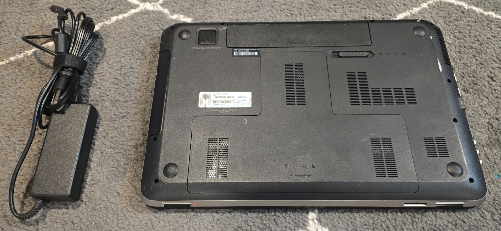 HP Pavilion DV7 Intel i7-2670QM 2.2GHz 8 GB 750GB HDD Win11