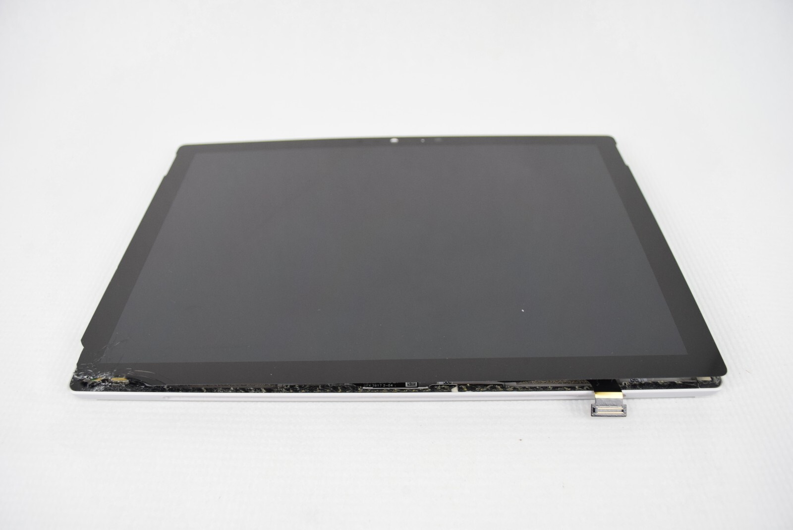 Microsoft 1796 Intel i7-5th 8 GB Ram OS Not Installed 256 GB HDD Cracked