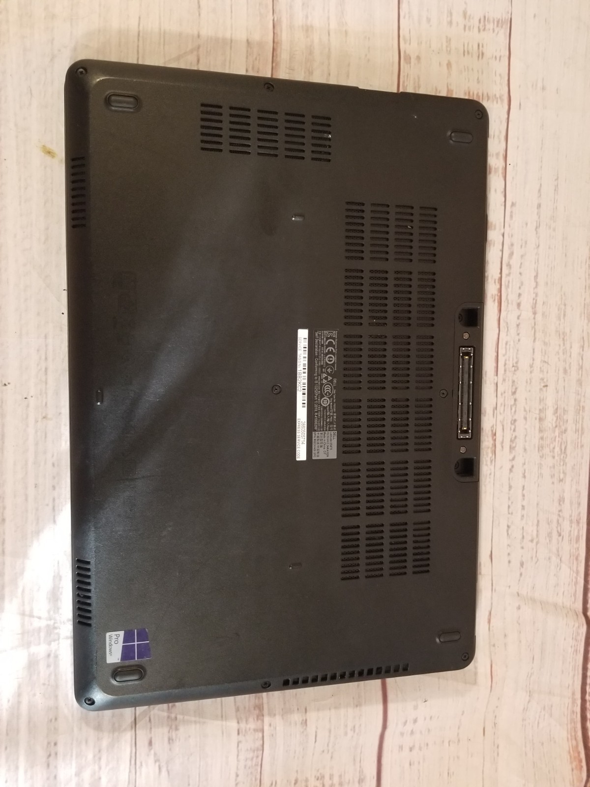Dell Latitude E5470 14″ HD Display Black Core i5 Bluetooth Wi-Fi Business Laptop