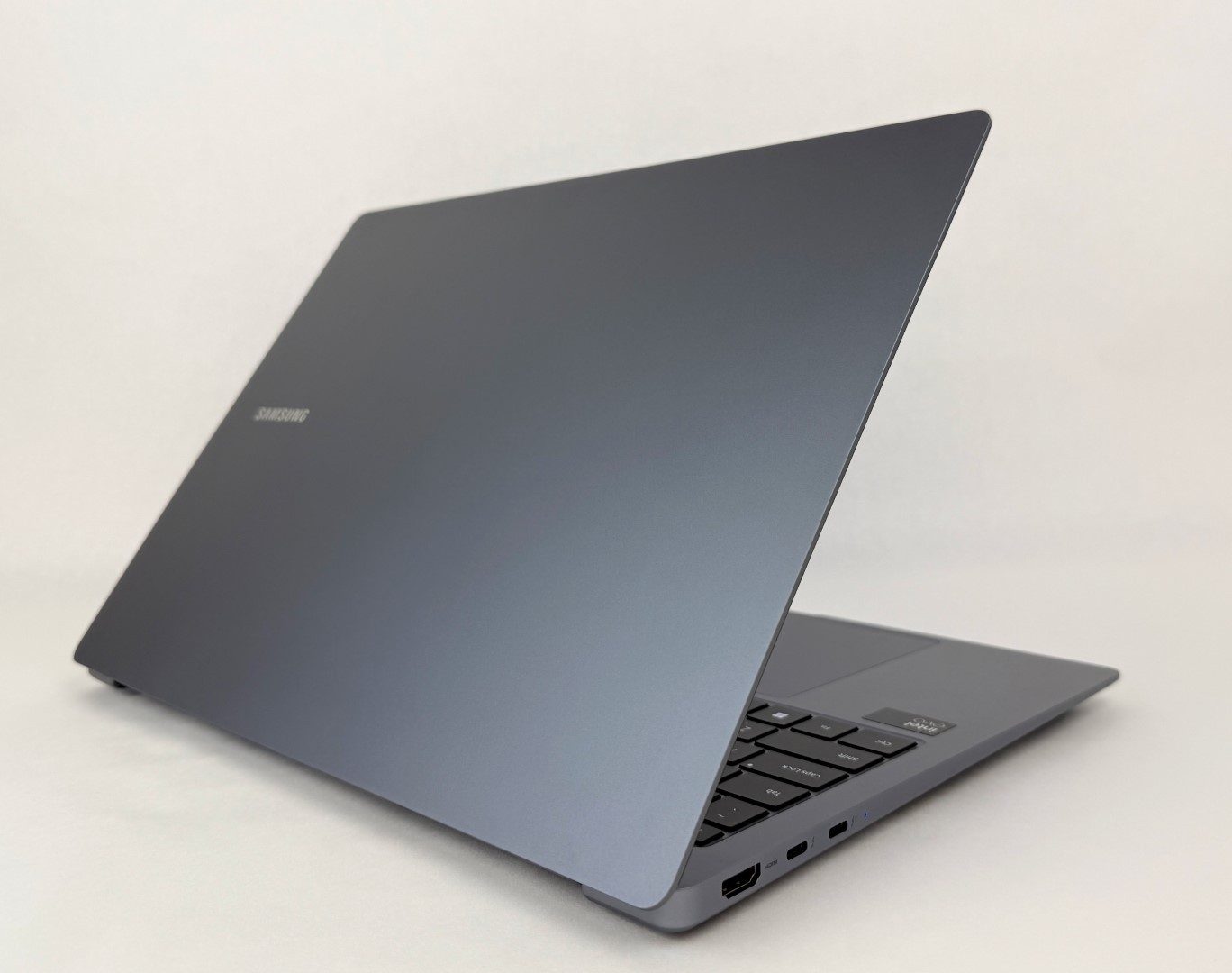 Samsung Galaxy Book4 Ultra 16″ 2880×1800 Ultra 7 155H 16GB 1TB RTX 4050 W11H