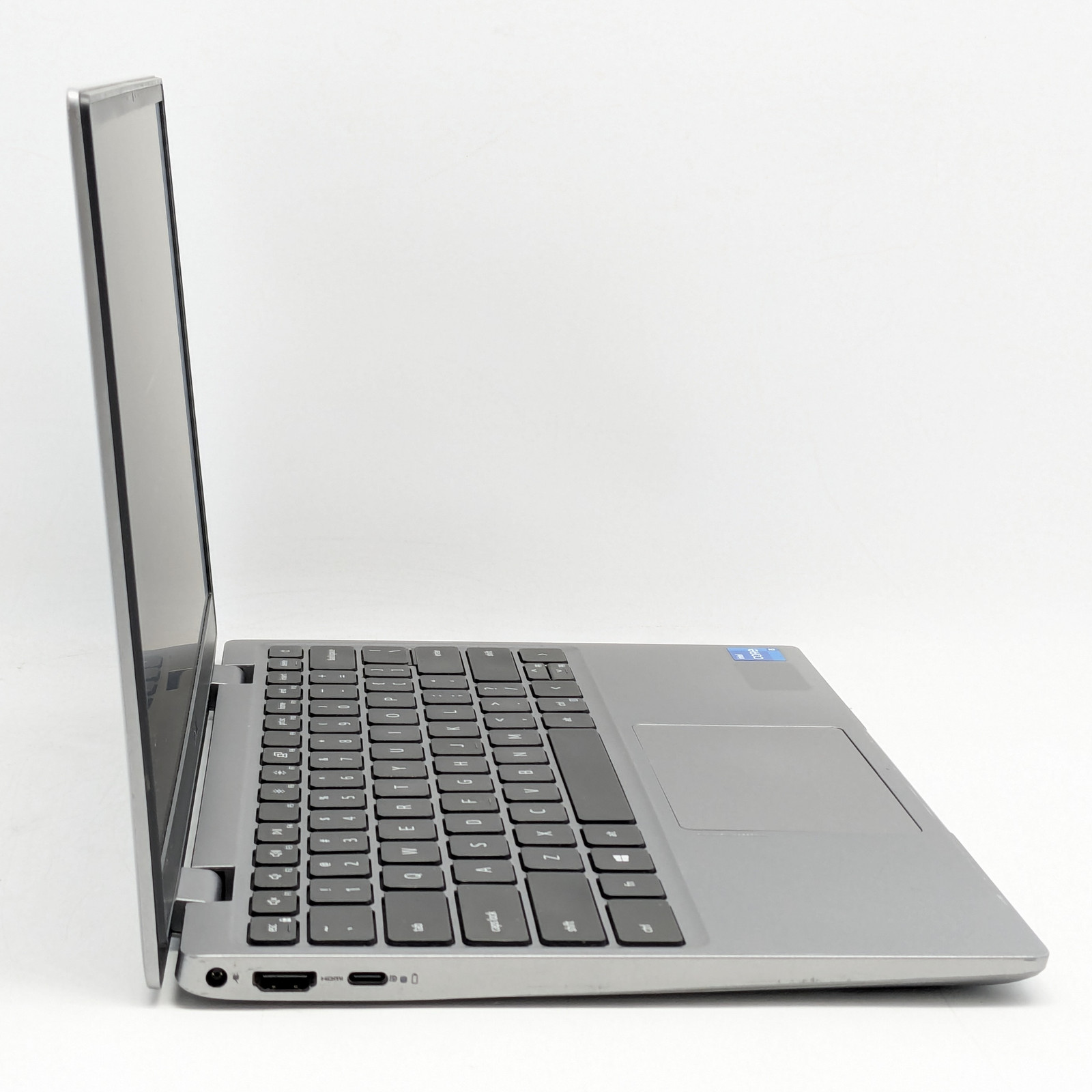 Dell Latitude 3320 13.3″ i5-1135G7 8GB DDR4 512GB SSD Windows 11 Home