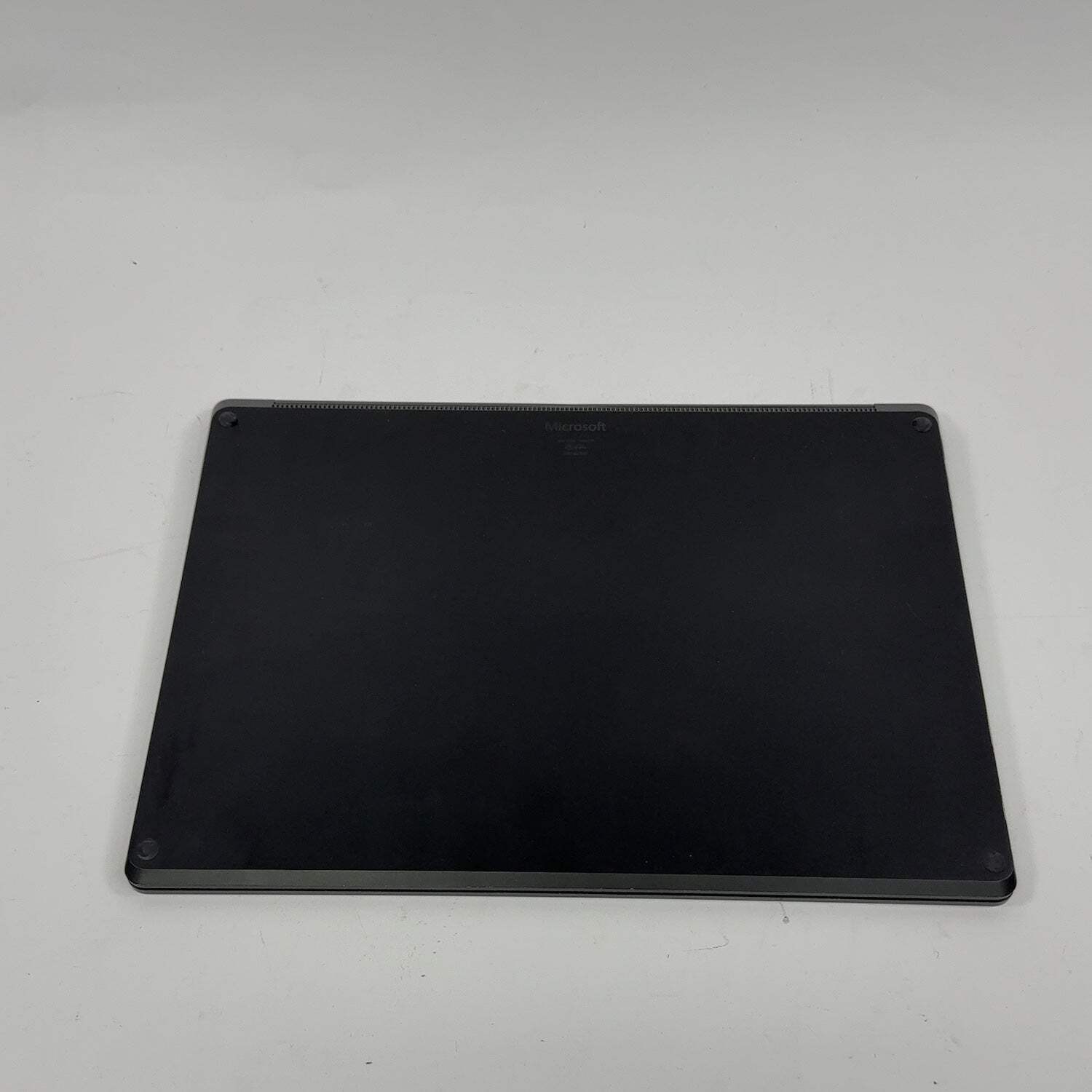 Microsoft Surface Laptop 3 13.5″ i7-1065G7 1.3GHz 16GB RAM 256GB SSD