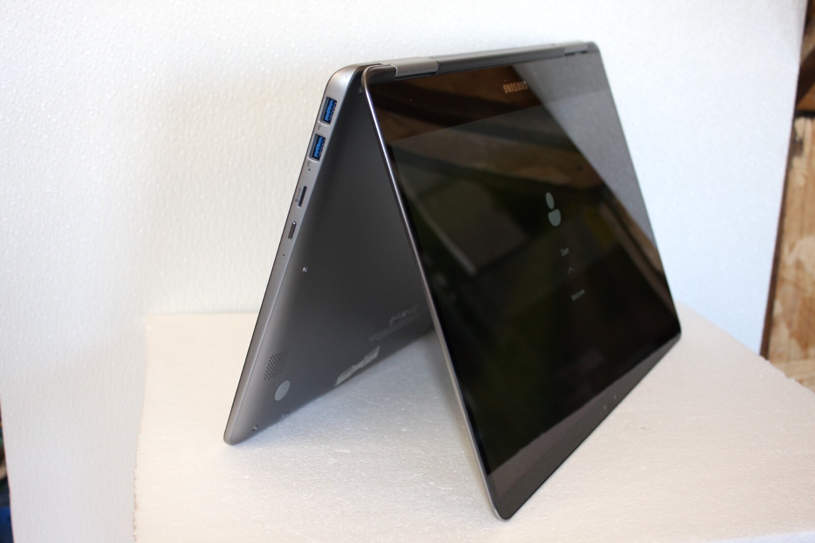 Samsung Notebook 9 Pro 940X5NE Intel Core i7 8550U / 1.8 GHz – 256SSD-16GB Ram