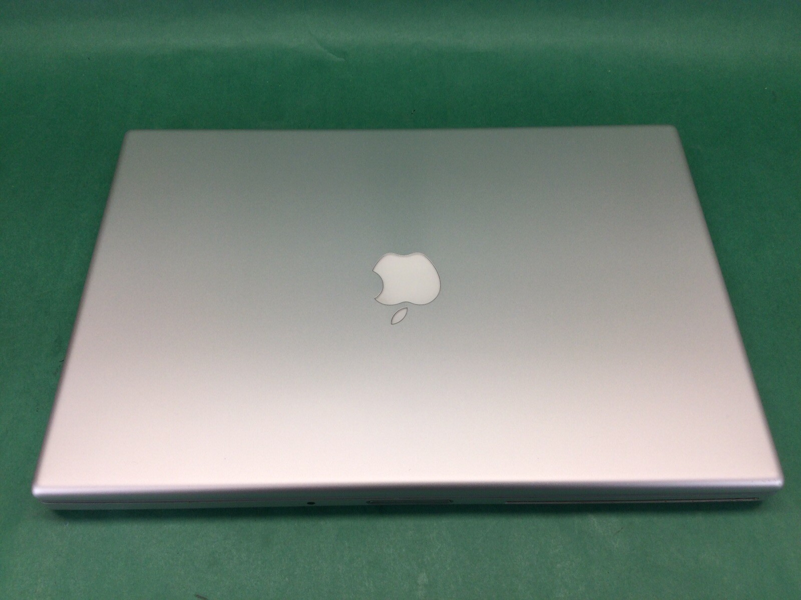 Apple MacBook Pro A1150 – 15.5” Laptop – UNTESTED