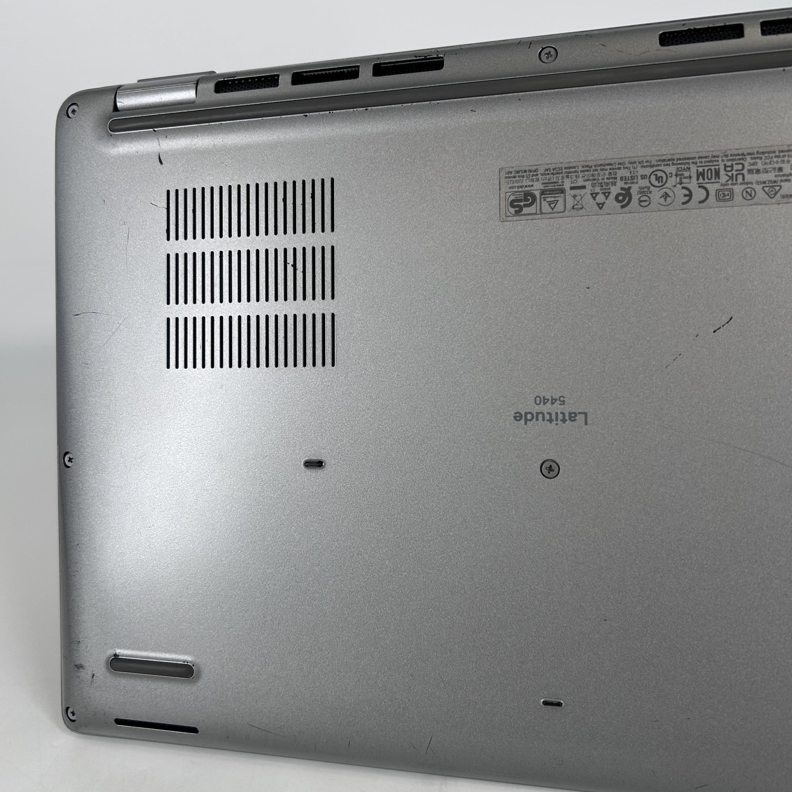 Dell Latitude 5440 14 Gray FHD 1.8 GHz i7-1365U 16GB 512GB SSD Good