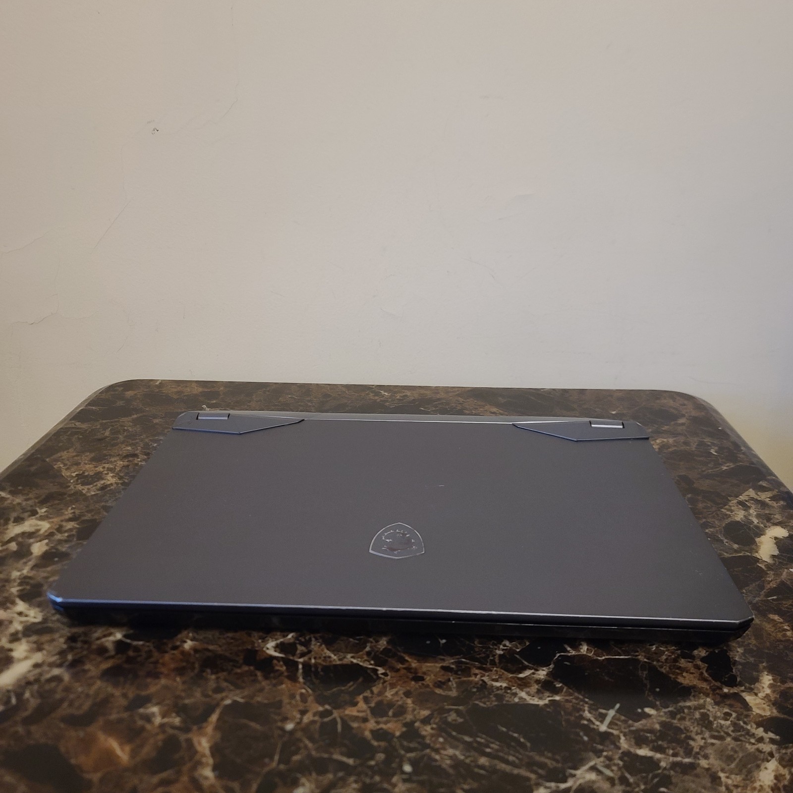 MSI GE76 RAIDER 11UE-046US GAMING LAPTOP CORE i7-11800H 8GB RAM RTX 3060 512GB