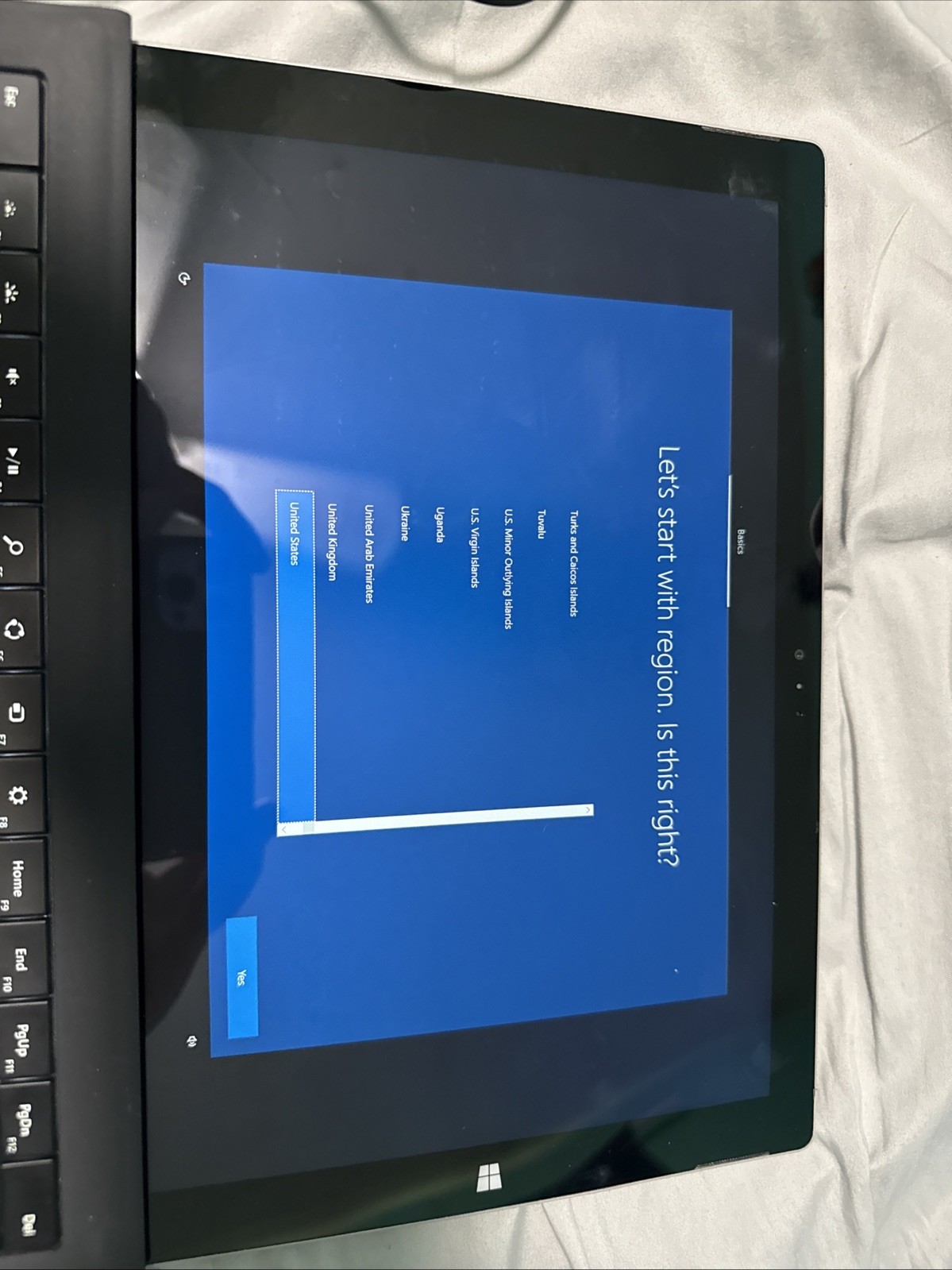 Microsoft Surface Pro 3 1631 12in Laptop Intel Core i7-4650U 1.9GHz 256GB 8GB