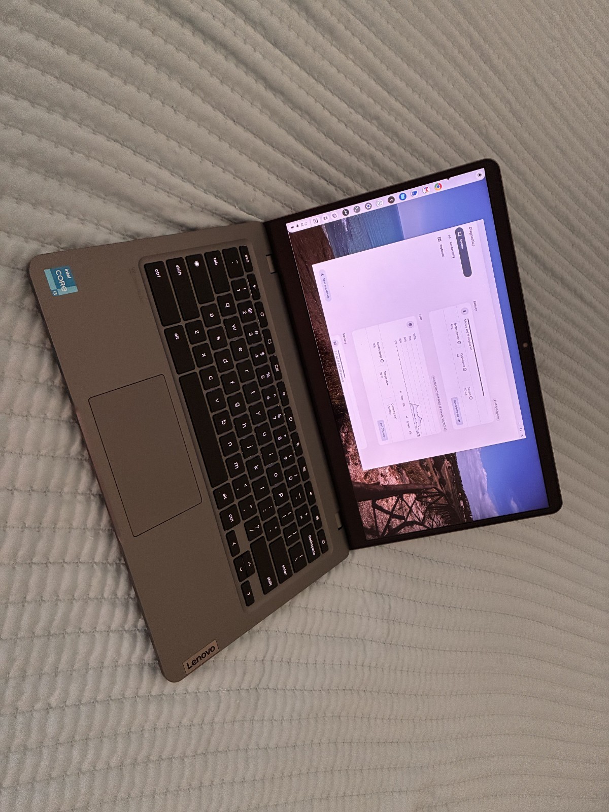 Lenovo IdeaPad 3 Chromebook 14 Laptop Intel i3-N305 8GB RAM 128GB FHD Backlit KB
