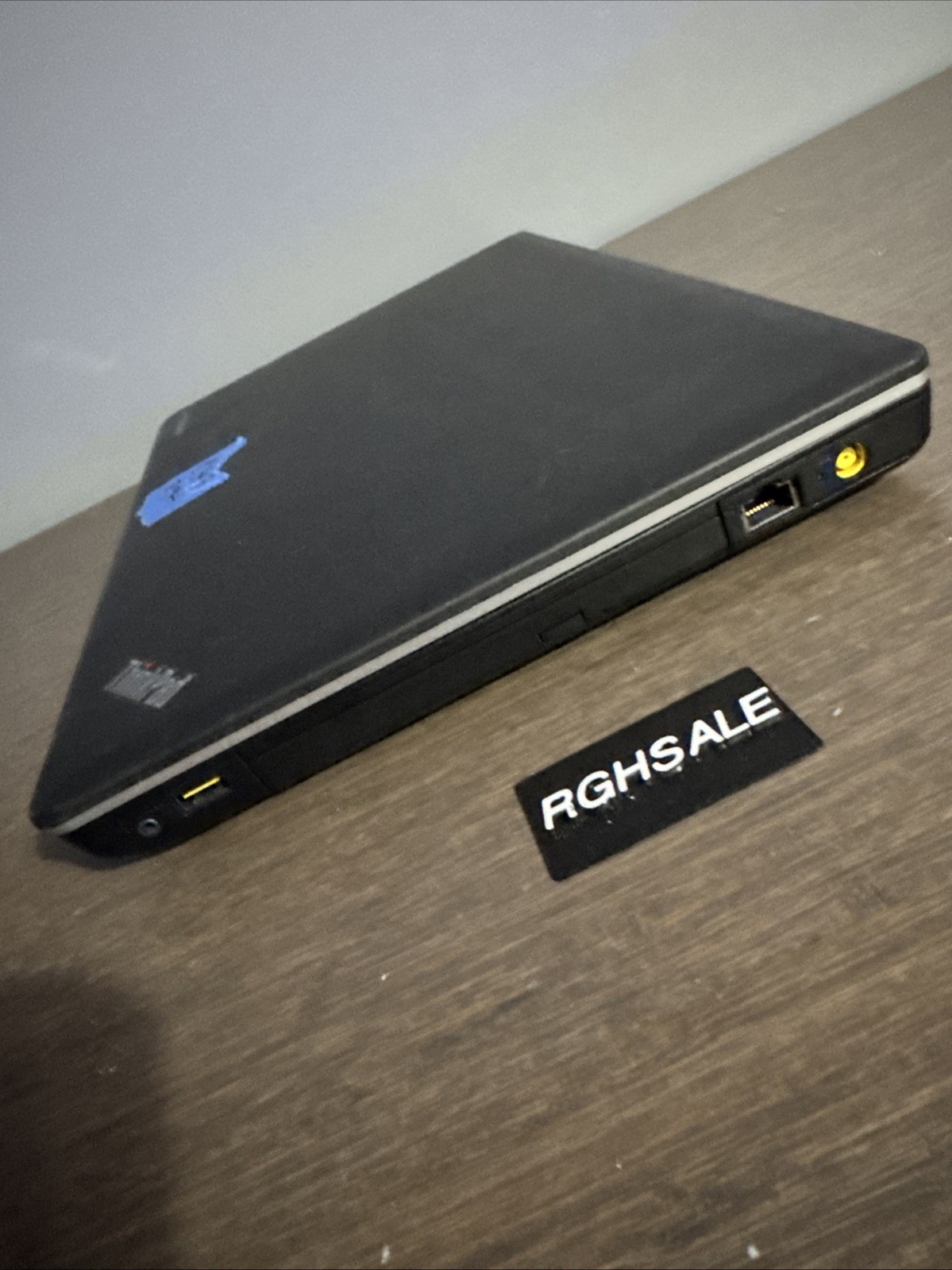Lenovo ThinkPad E545 Laptop AMD A6-5350M 8GB Ram NO HDD NO BATTERY READ SCRN DMG