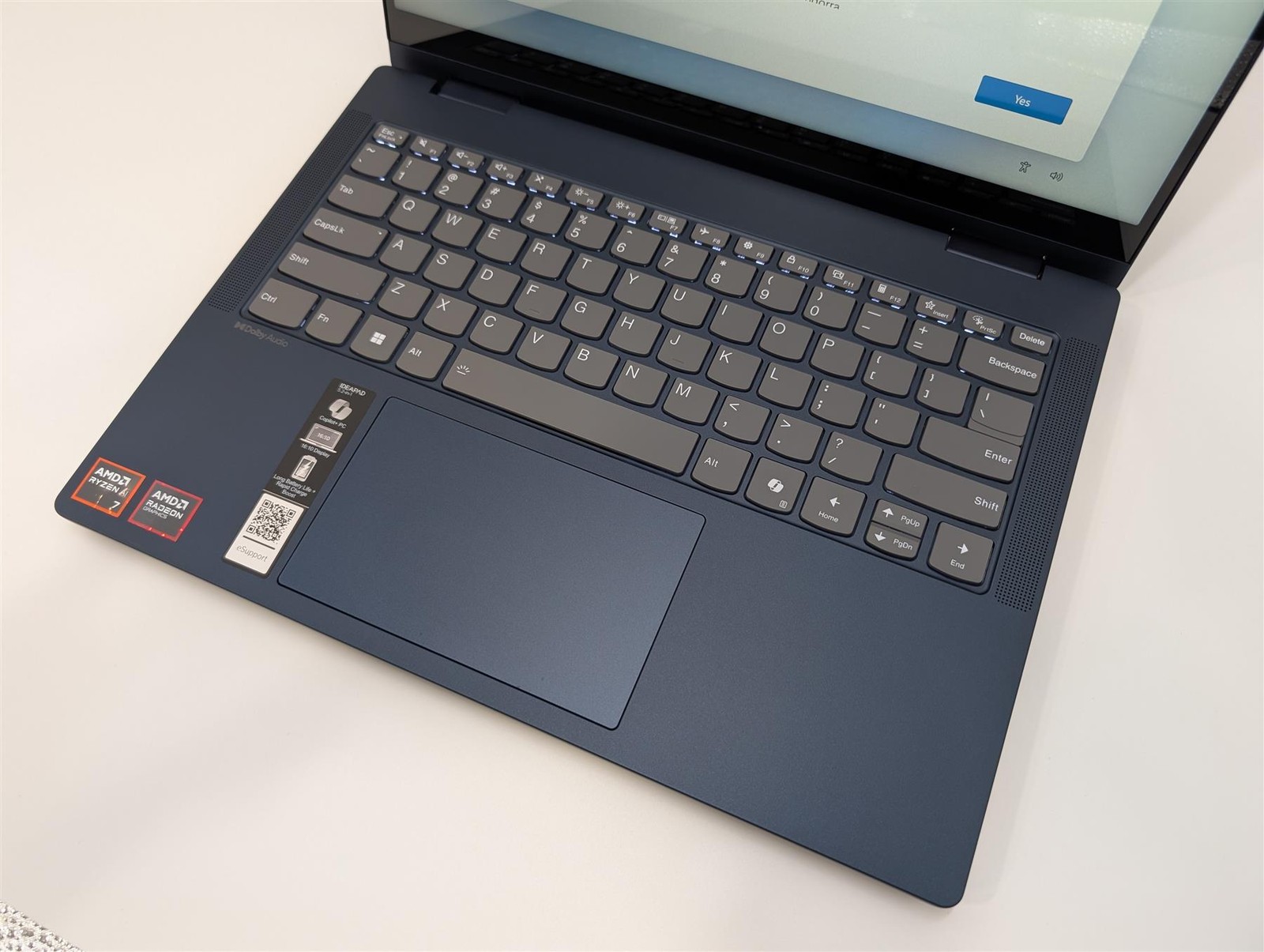 Lenovo IdeaPad 5 2-in-1 14AKP10 16 GB RAM 512 GB SSD Used Excellent