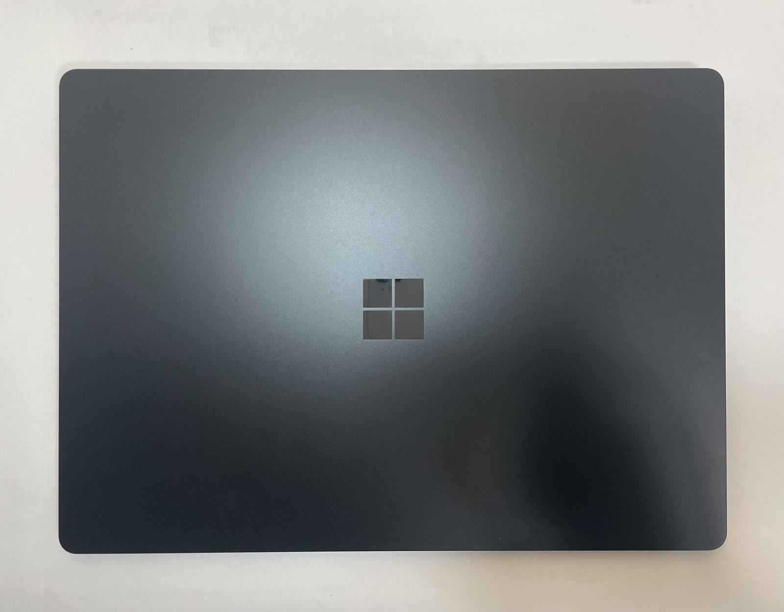 MICROSOFT Surface Laptop 5 13.5″ Core i7 1265U 16GB 256GB NVMe Windows 11 -Good
