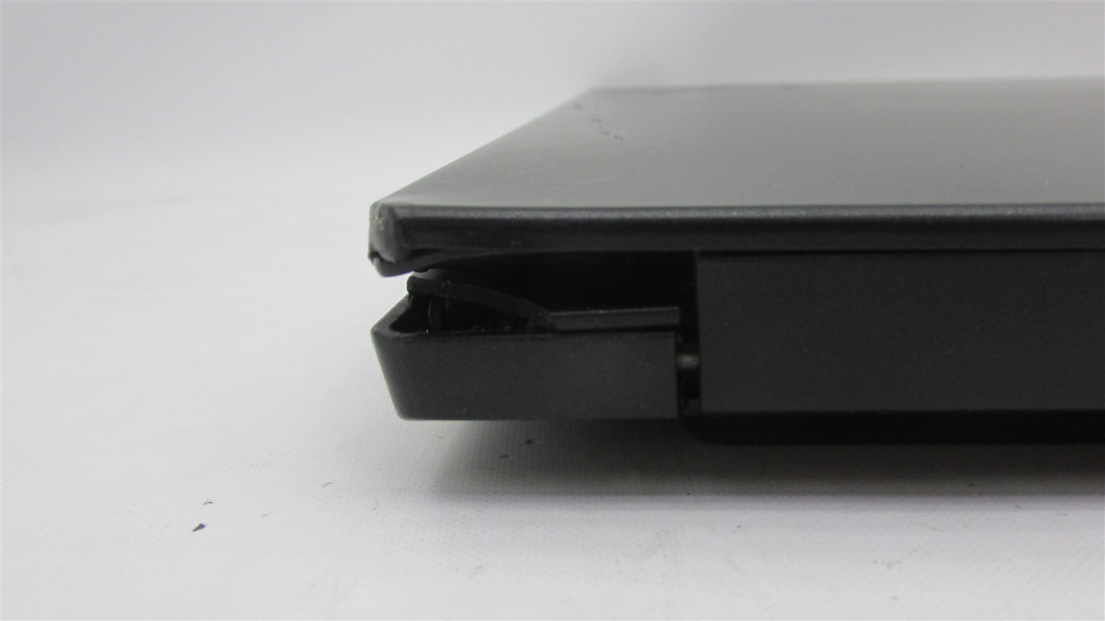 Lenovo Thinkpad E14 Ryzen 7 5700U 1.8GHz 8GB RAM 512GB NVME 14″ W11 Pro COSM DMG