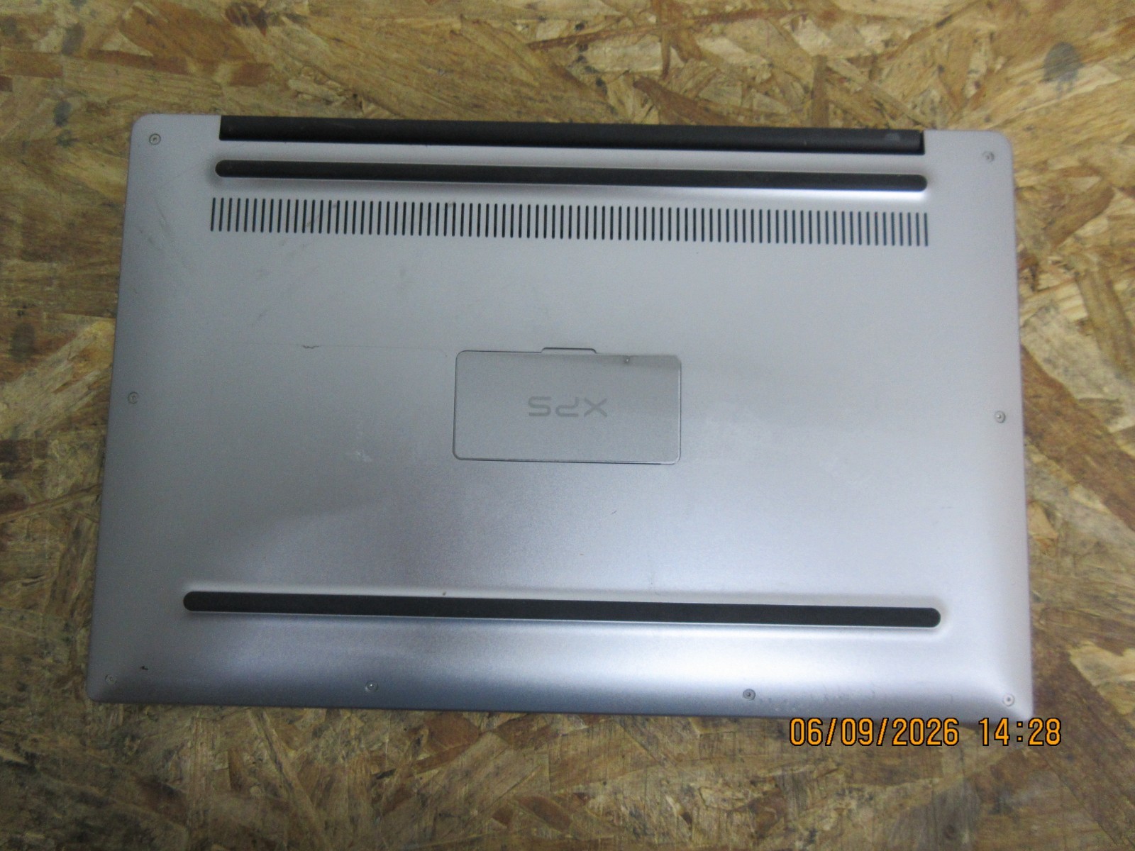 Dell XPS 13 9360 13.3″ i5-7300U @ 2.50GHz 8GB RAM 256GB SSD Win11P LAPTOP.