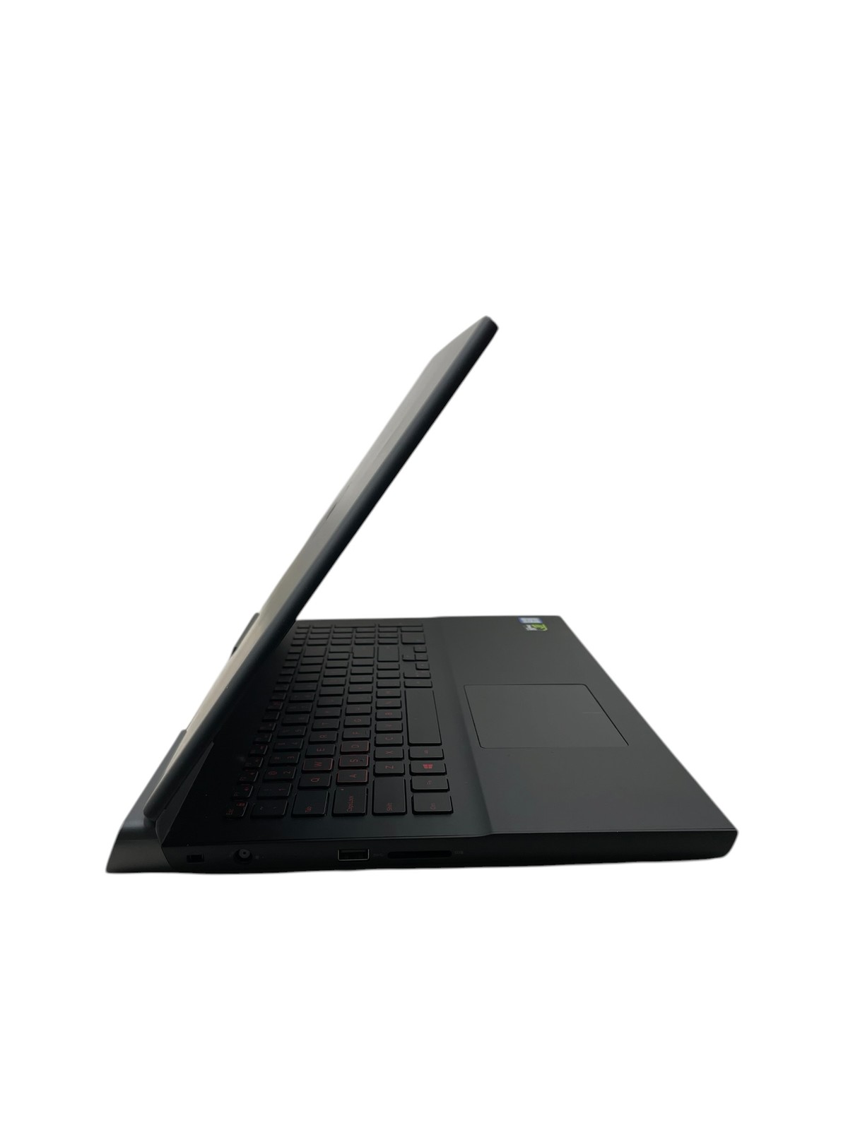 Dell Inspiron 15 7000 15″ – I7-7700HQ – 32GB – 1.5TB – Grade D