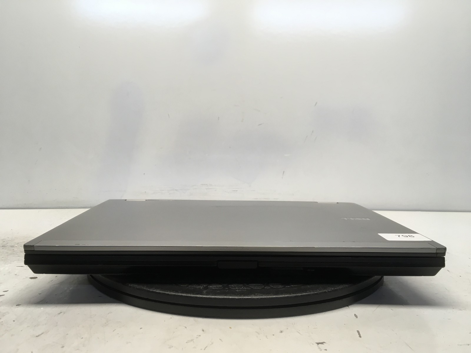 Dell Latitude E6410 Intel i5-M450 2.4GHz 4 GB NO HDD No Batt