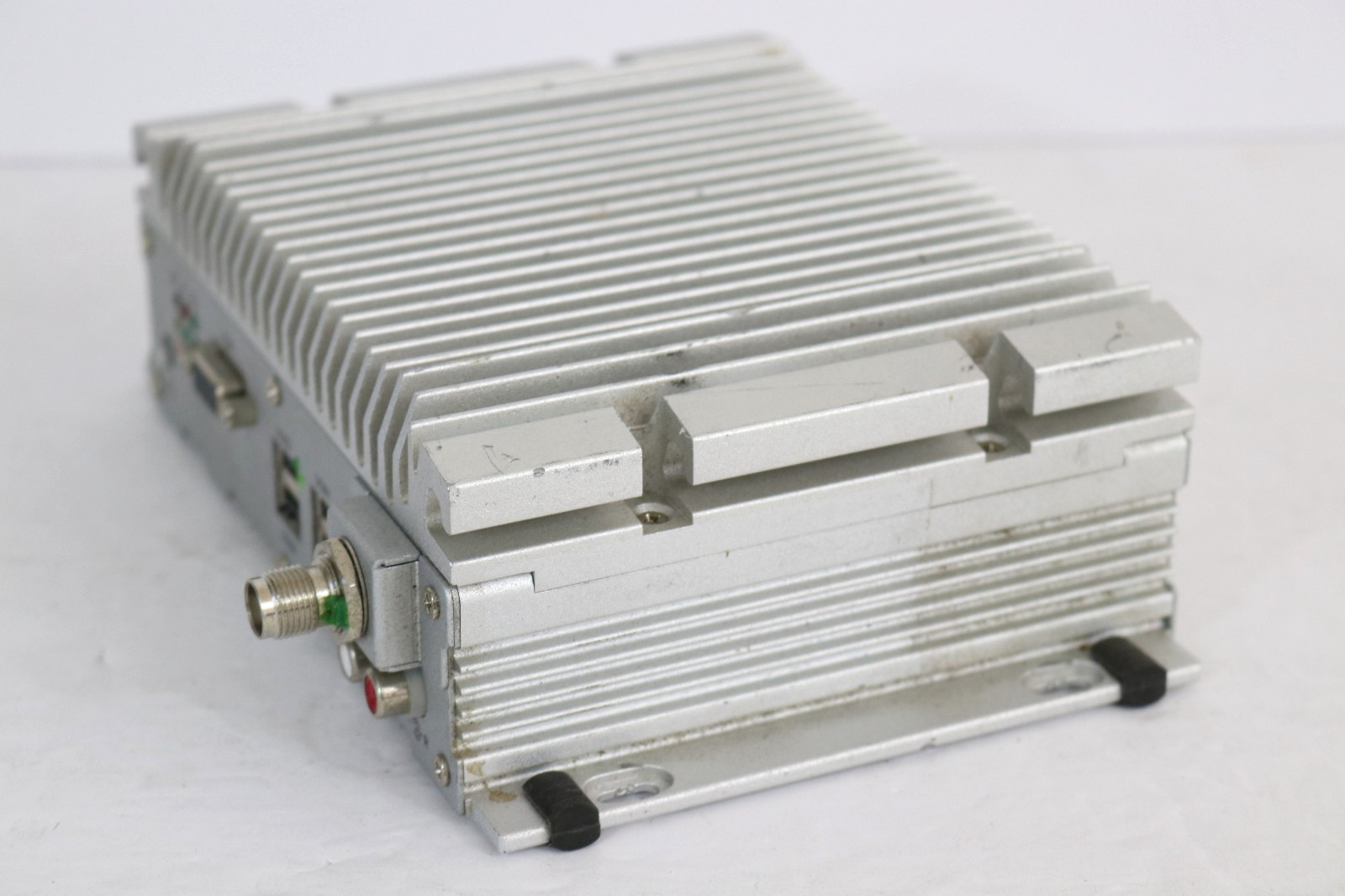 Advantech ARK-1388V In-Vehicle Automation Embedded Industrial Computer GPS