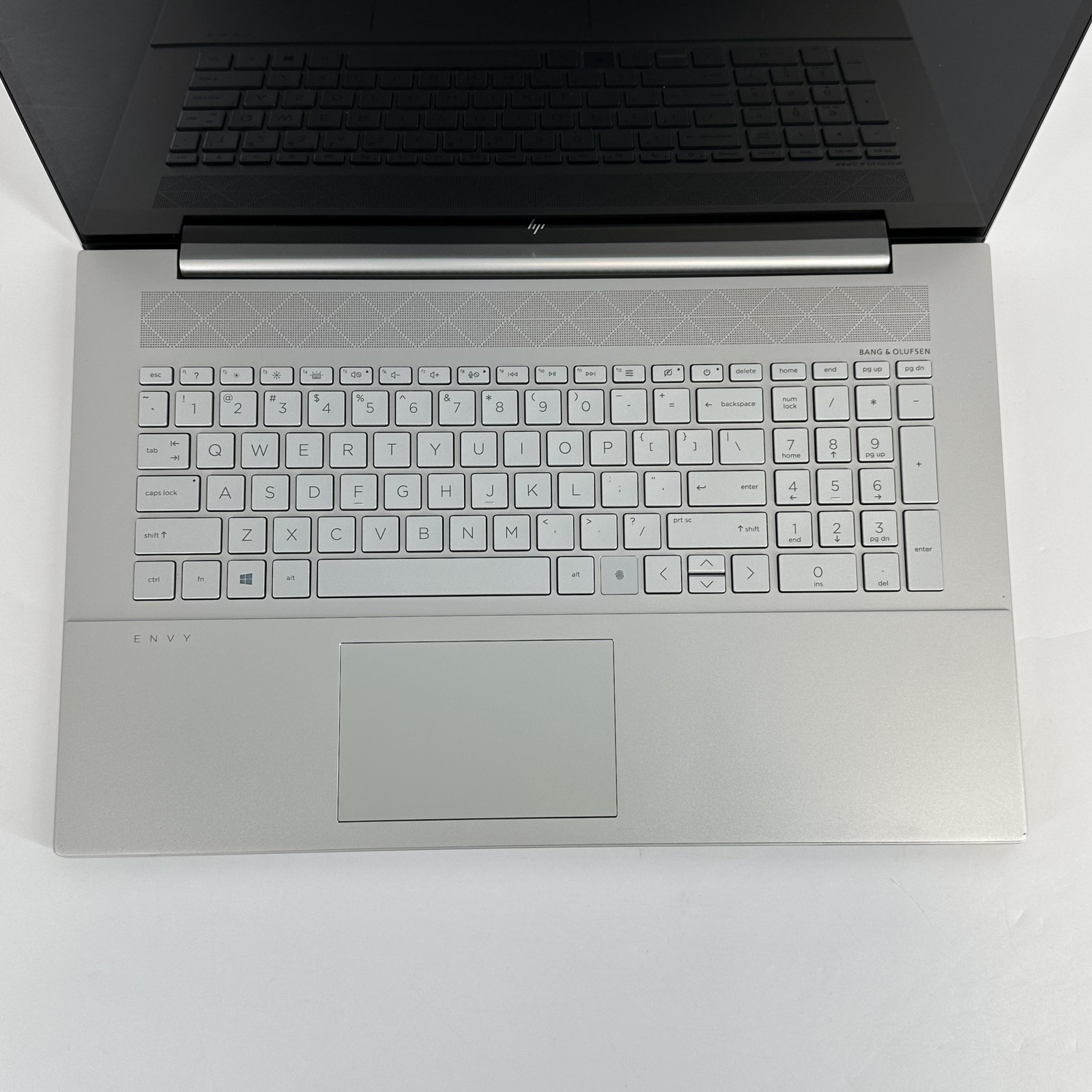 HP Envy 17 2021 Silver FHD i7-1195G7 2.90GHz 16GB 1TB SSD/1TB HDD Very Good