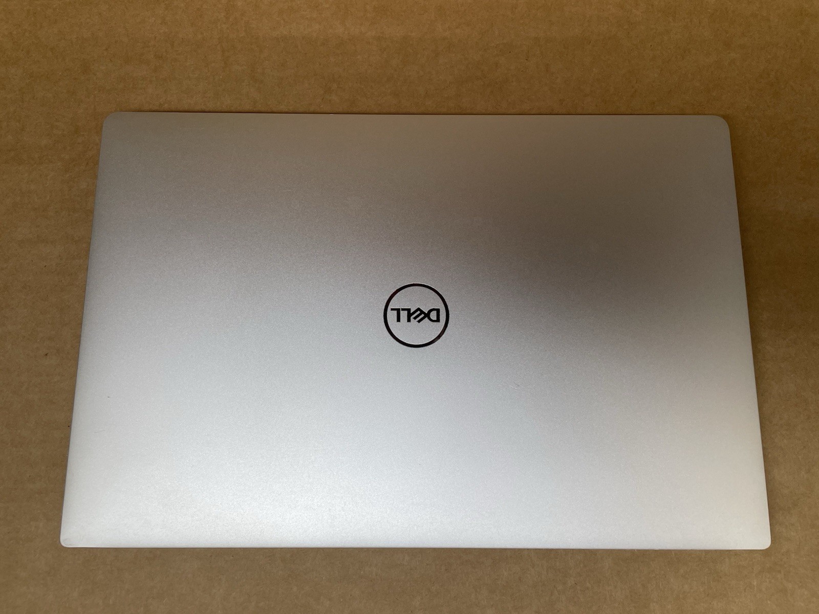 Dell XPS 13 9380, Intel Core i7-8665U @ 1.90GHz, 16GB RAM, NO SSD, No OS,