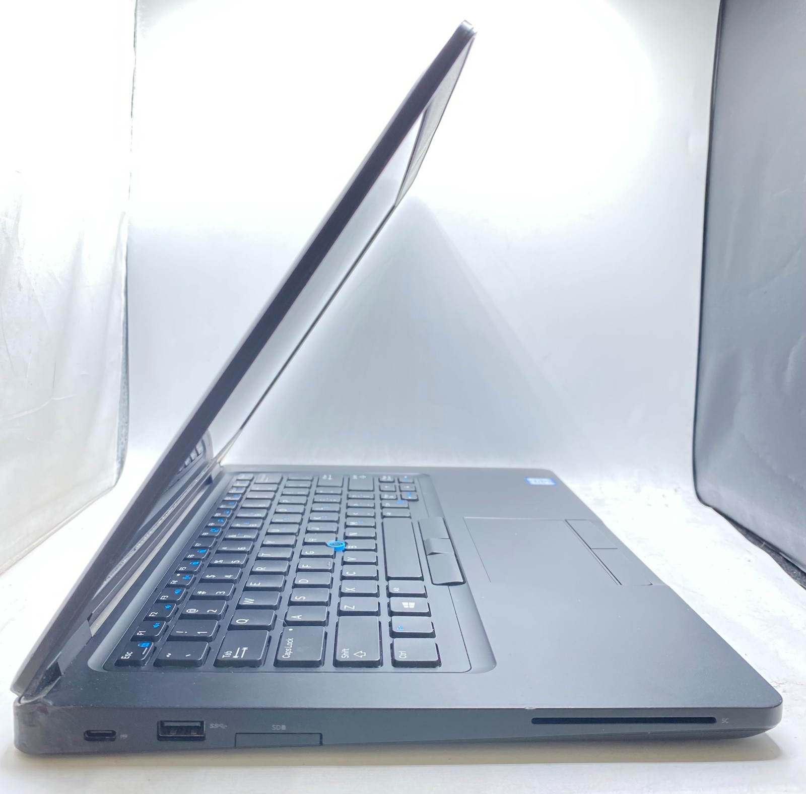 Dell Latitude 5490 14″ Touch Intel Core i7-8650U 1.90GHz 16GB RAM 512GB SSD