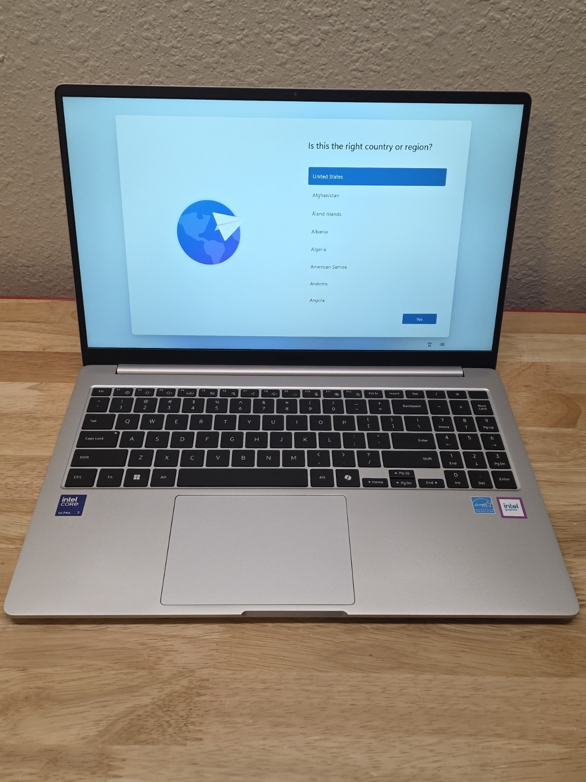 Samsung Galaxy Book5 15.6″ FHD IPS Laptop Intel Core Ultra 7 16GB 512GB SSD