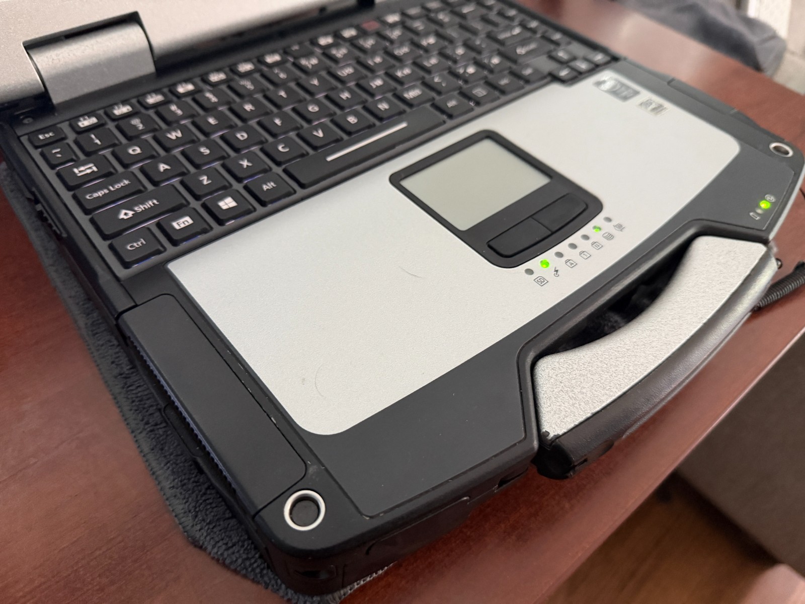 Panasonic Toughbook CF-31 Touch i5-5300U 8GB 512GB SSD Win10P Charger LTE W10Pro