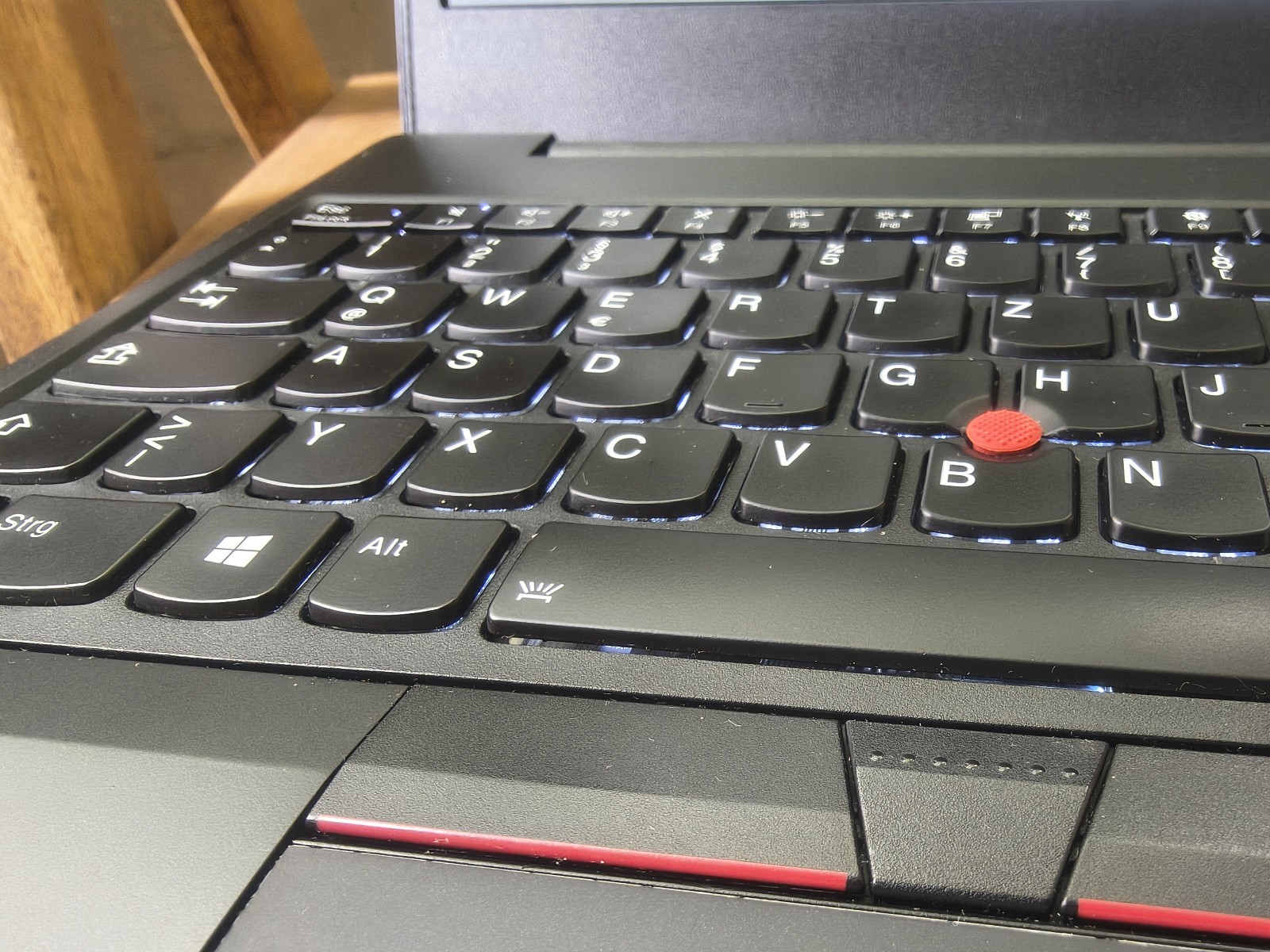 Lenovo ThinkPad E580, i5-8250U, 8GB RAM, SSD 256GB+500GB, 15.6″ FHD, UPGRADED