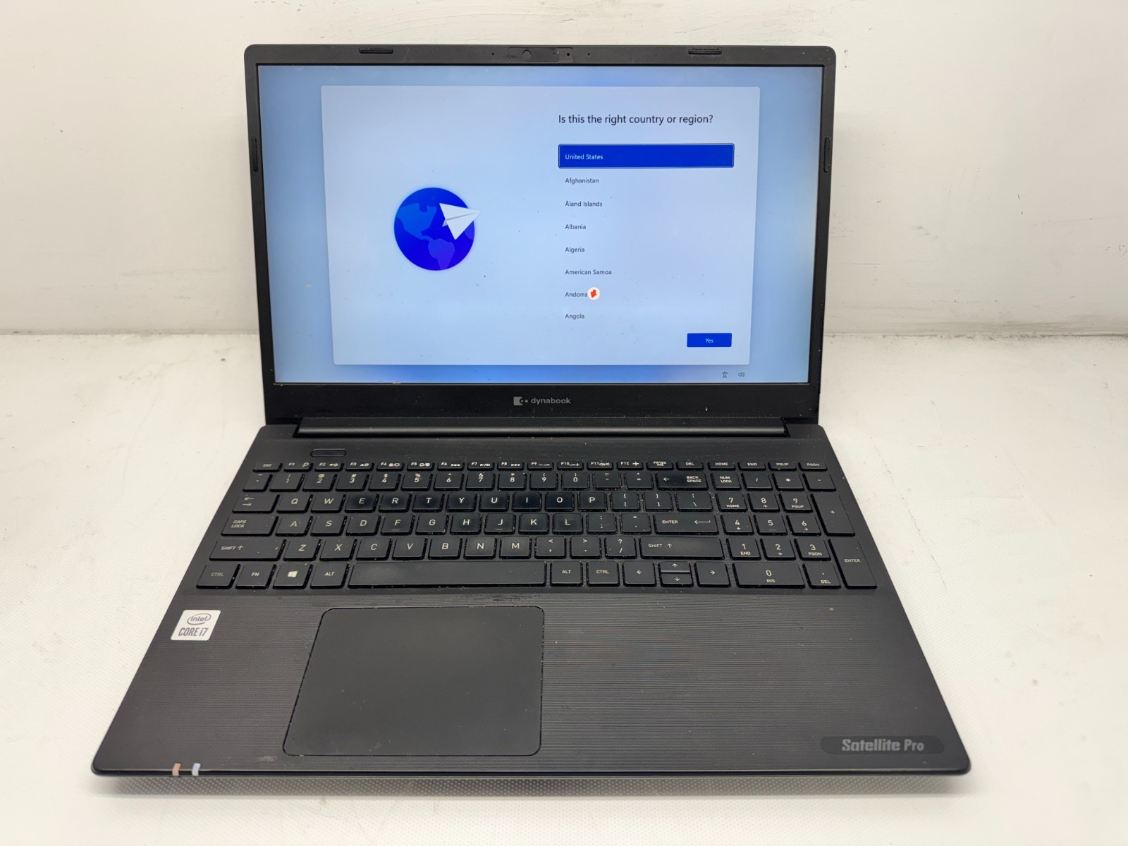 Dynabook SATELLITE PRO L50-G15250 i7-10510U@1.80GHz 16GB 256GB MX250 Win 11 READ
