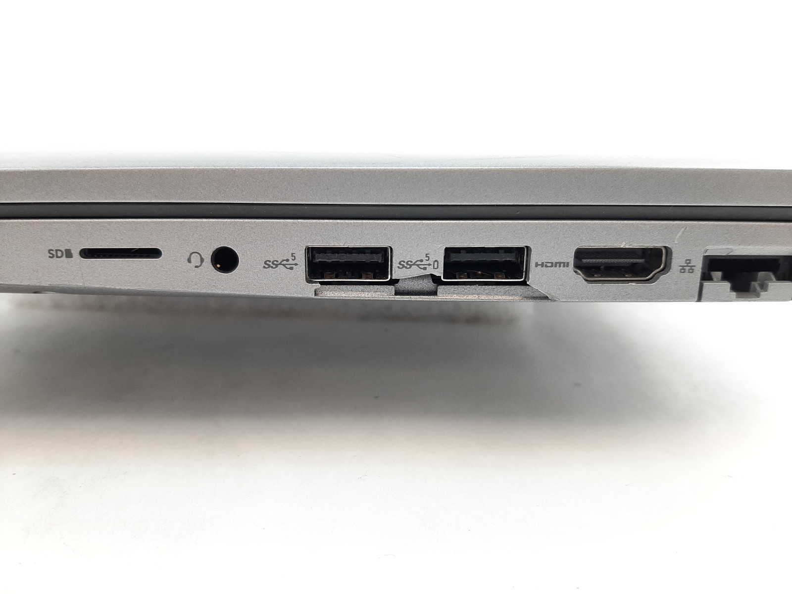 Dell Latitude 5550 Ultra 5 125U 16GB RAM 256GB NVMe Case Parts/Repair C3*440