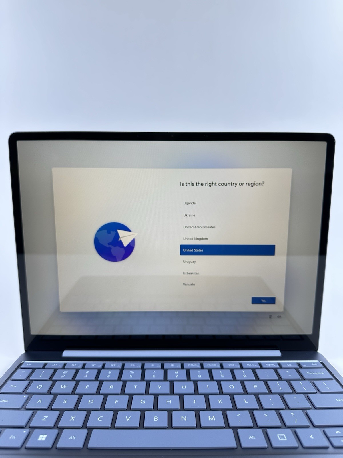 Microsoft Surface Laptop Go 2 2013 12.4″ i5-1135G7 2.4GHz 8GB RAM 256GB SSD Blue