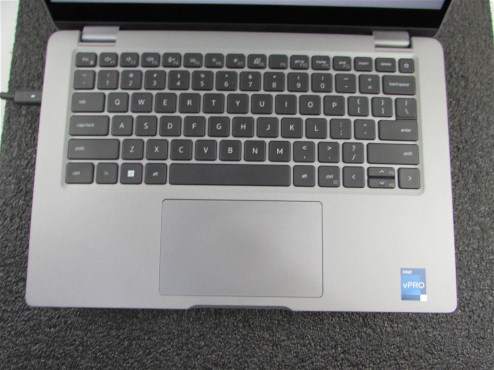 DELL LATITUDE 5340 1920X1080 FHD CORE I7-1365U 512GB SSD 16GB RAM NO O.S