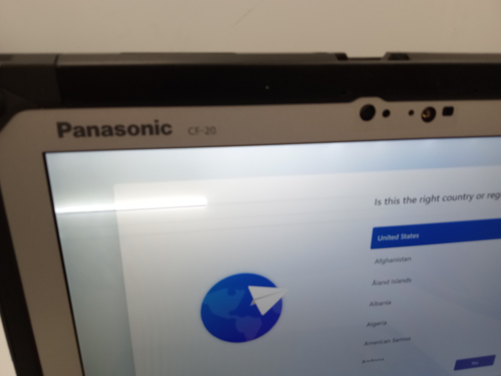 Panasonic Toughbook CF-20 10.1″ Touch i5-7Y57 8GB 128GB Windows 11 – READ -RR