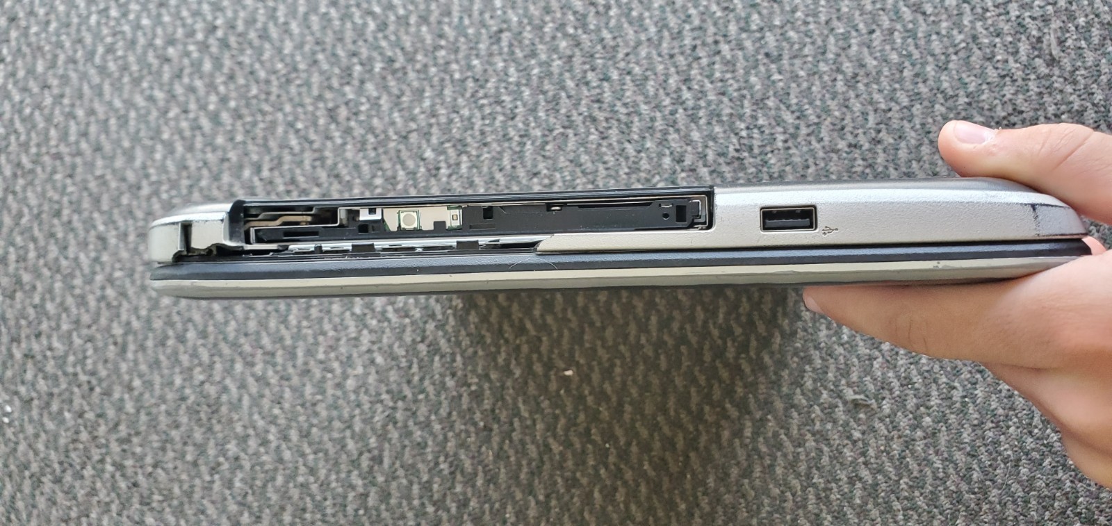 Inspiron 5521 i7-3537U 8GB RAM 128GB SSD Touchscreen Win 11, CD DRIVE BAD, NO AC