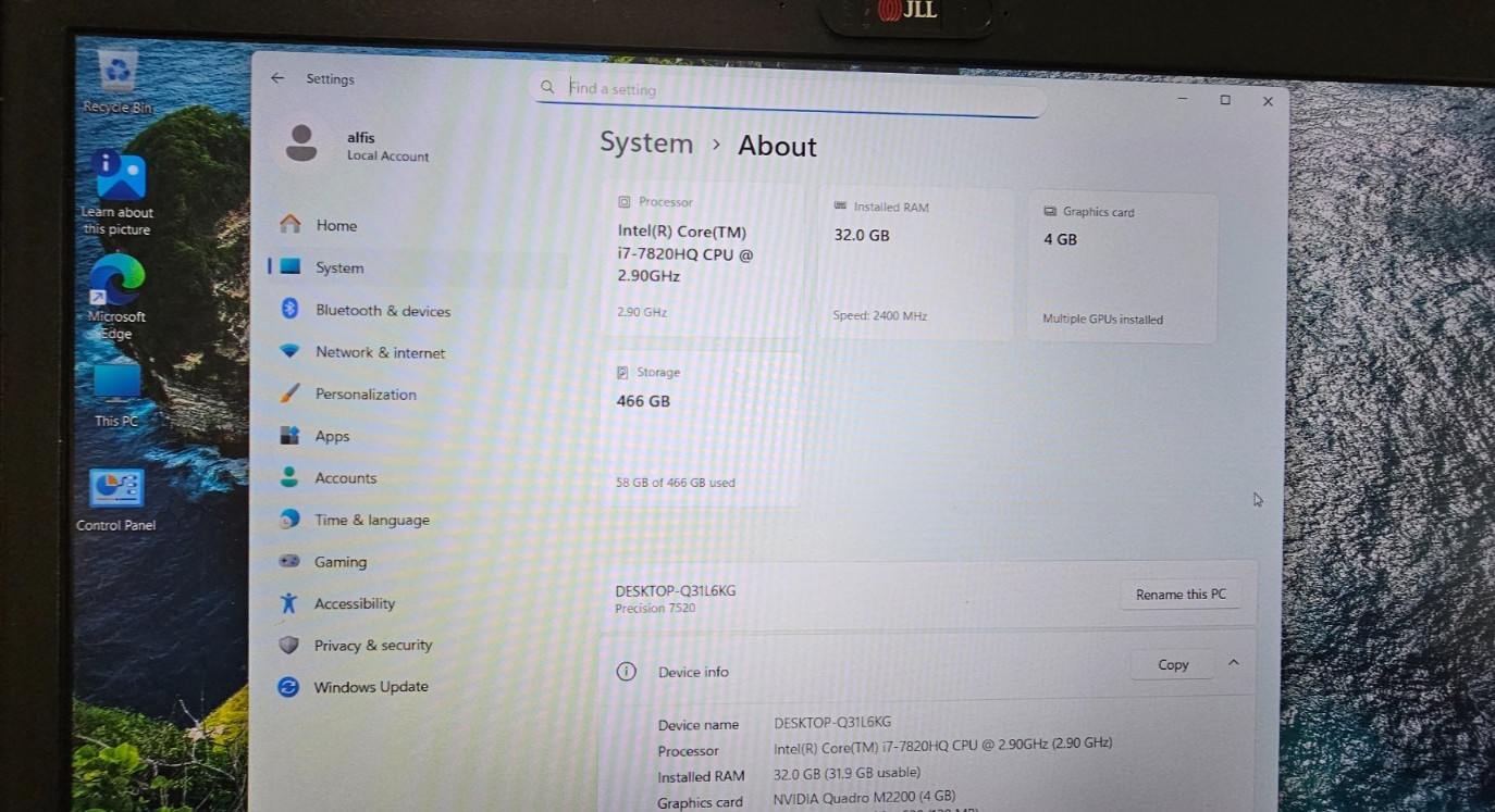 Dell Precision 7520 15.6″ FHD Intel i7-7820HQ 2.9GHz 16GB 512GB Quadro M2200