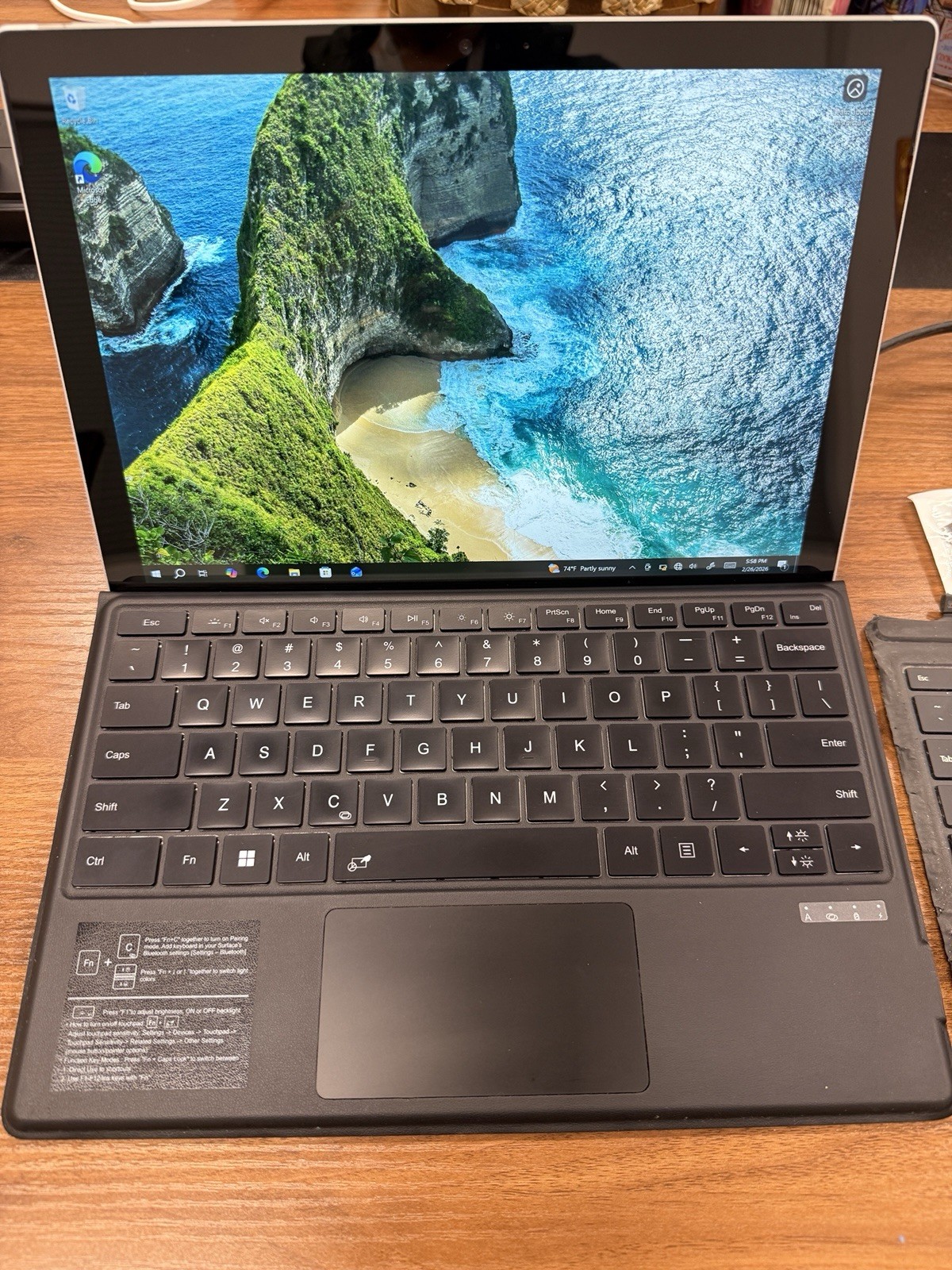 Microsoft Surface Pro 5 i7 8GB 256GB Touch Pen 2 Keyboards – SEE DESCRIPTION