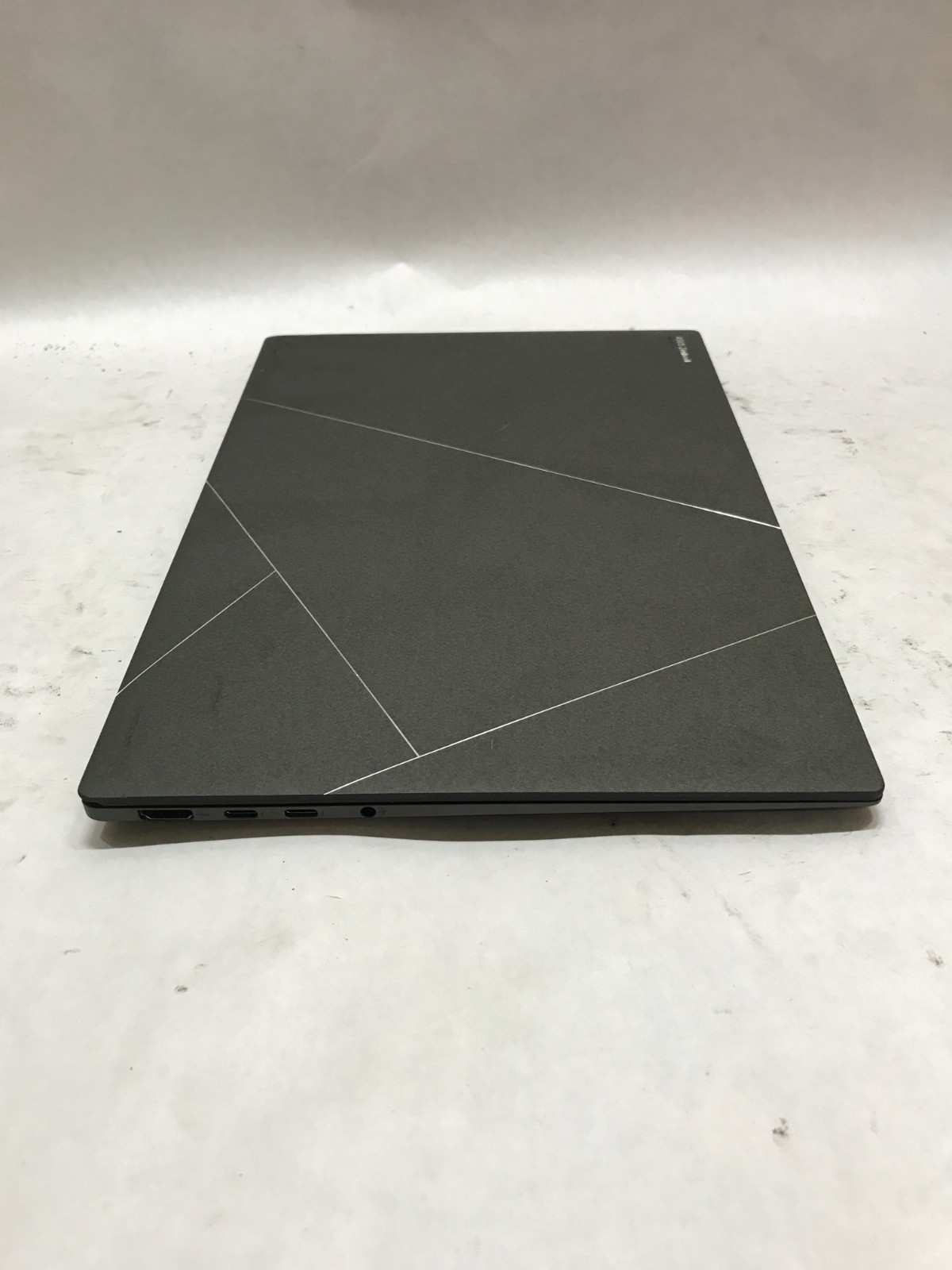 Asus ZenBook UX5406 14″ Intel Ultra 7 258V 32GB RAM NO SSD/OS For Parts READ -DW