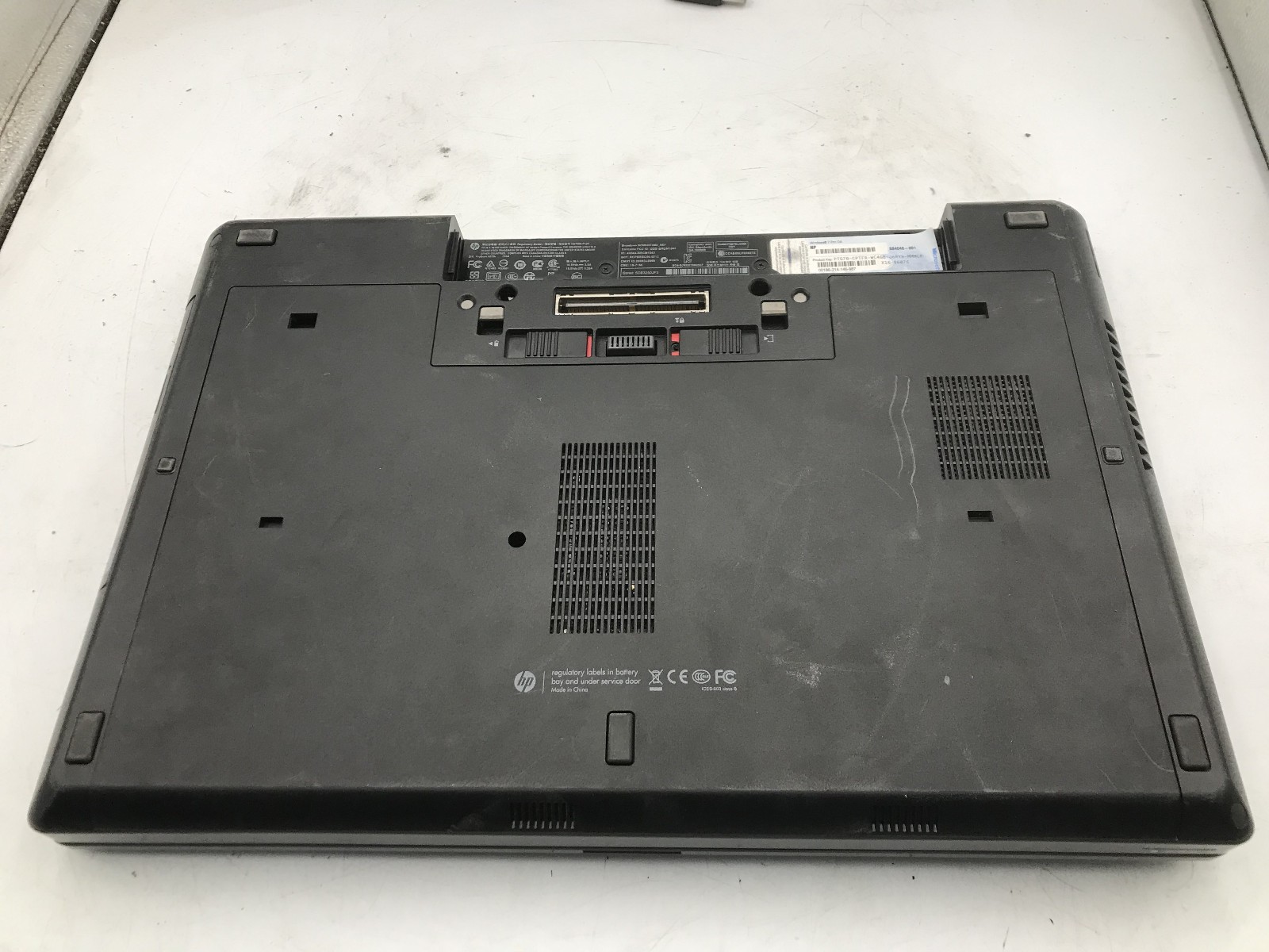 HP PROBOOK 6560B – BOOTS TO BIOS – INTEL I5 3230M – NO RAM -READ DESCRIPTION- BB