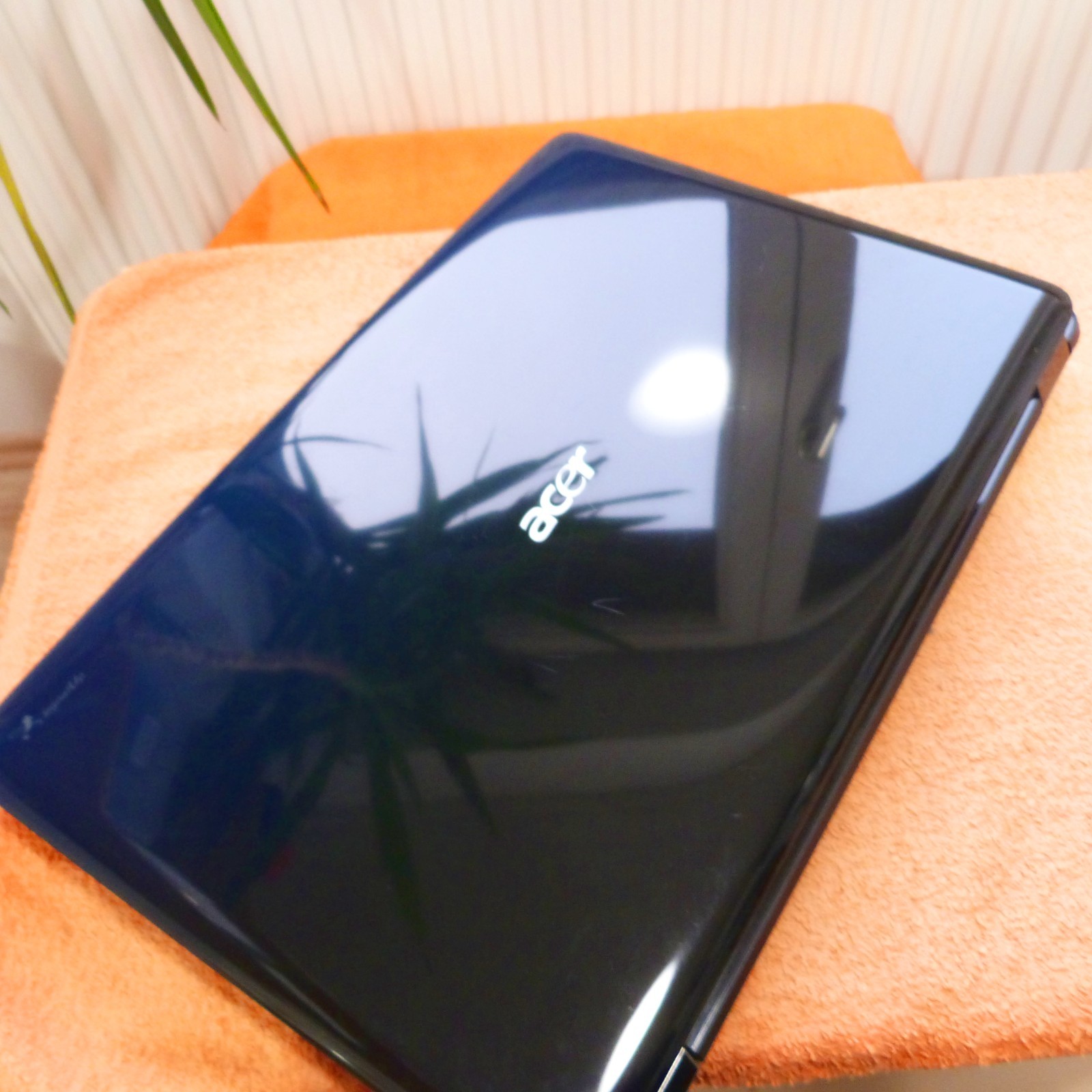 Acer 8530 Cinema Monster 18″ FULLHD GEMSTONE I 3x SSD HDD Windows 10 l 4GB RAM