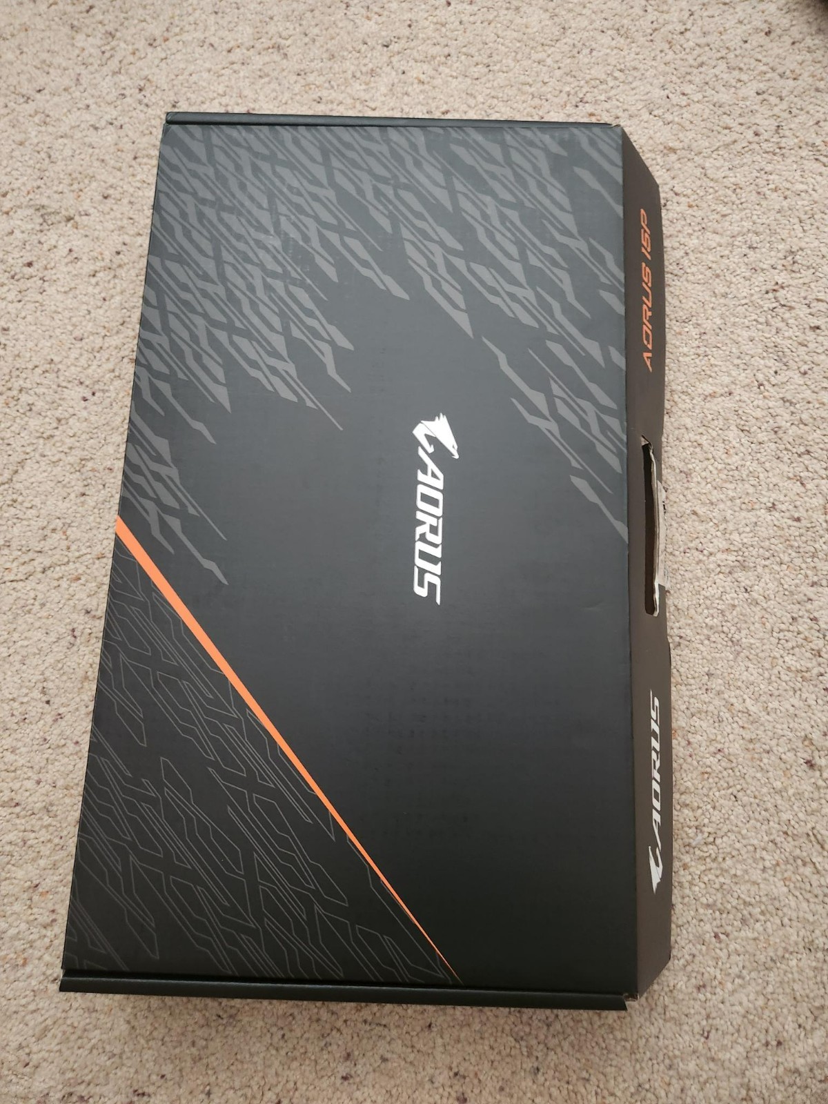 AORUS Gaming Laptop i7-11800H 8GB Graphics card 16GB RAM 954GB Storage