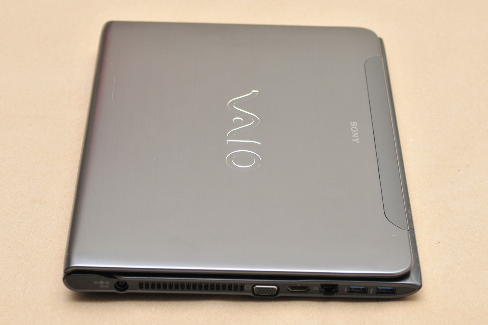 Sony VAIO SVE14A35CXH i5-3230M Intel HD 4000 1TB HDD 6GB RAM Windows 7